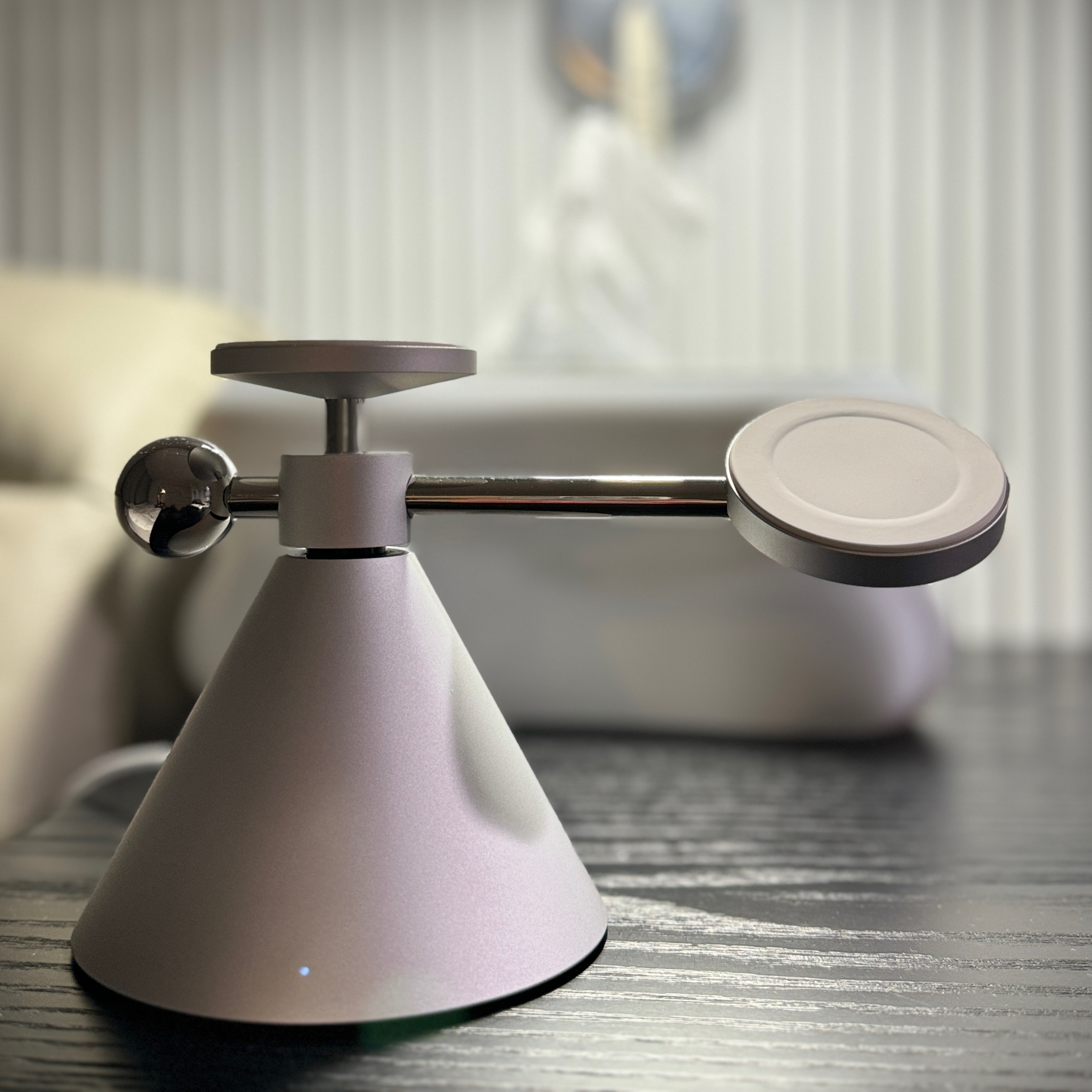 Getri FLASK 2-in-1 Wireless Charger With Magnetic 착용 스타일