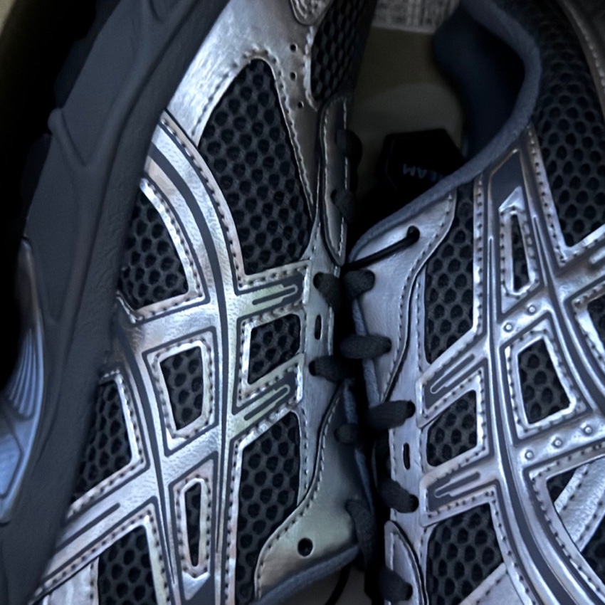 Asics Gel-1130 Steel Grey Pure Silver 착용 스타일