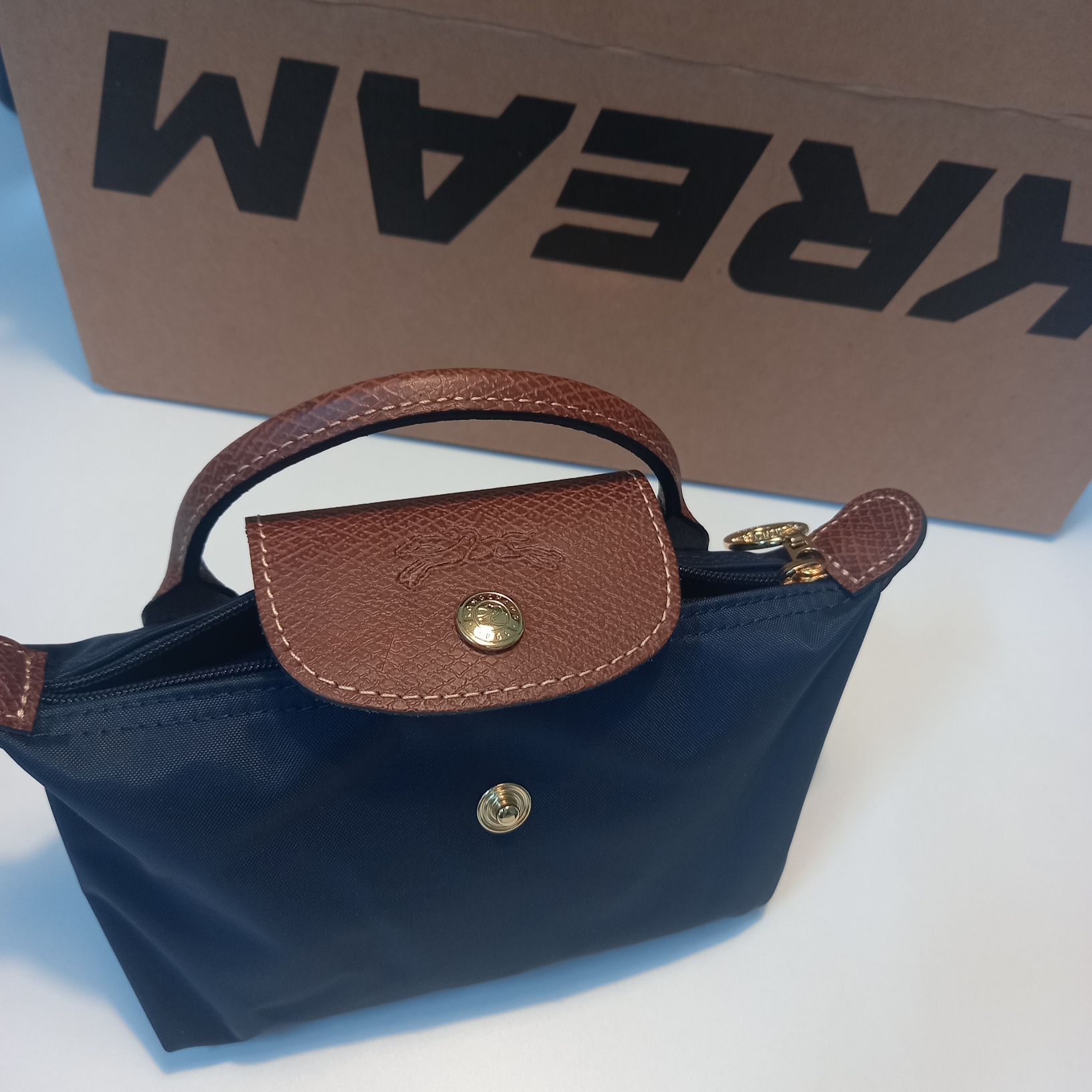 Longchamp Le Pliage Original Handle Pouch Blue Navy 착용 스타일 - 1