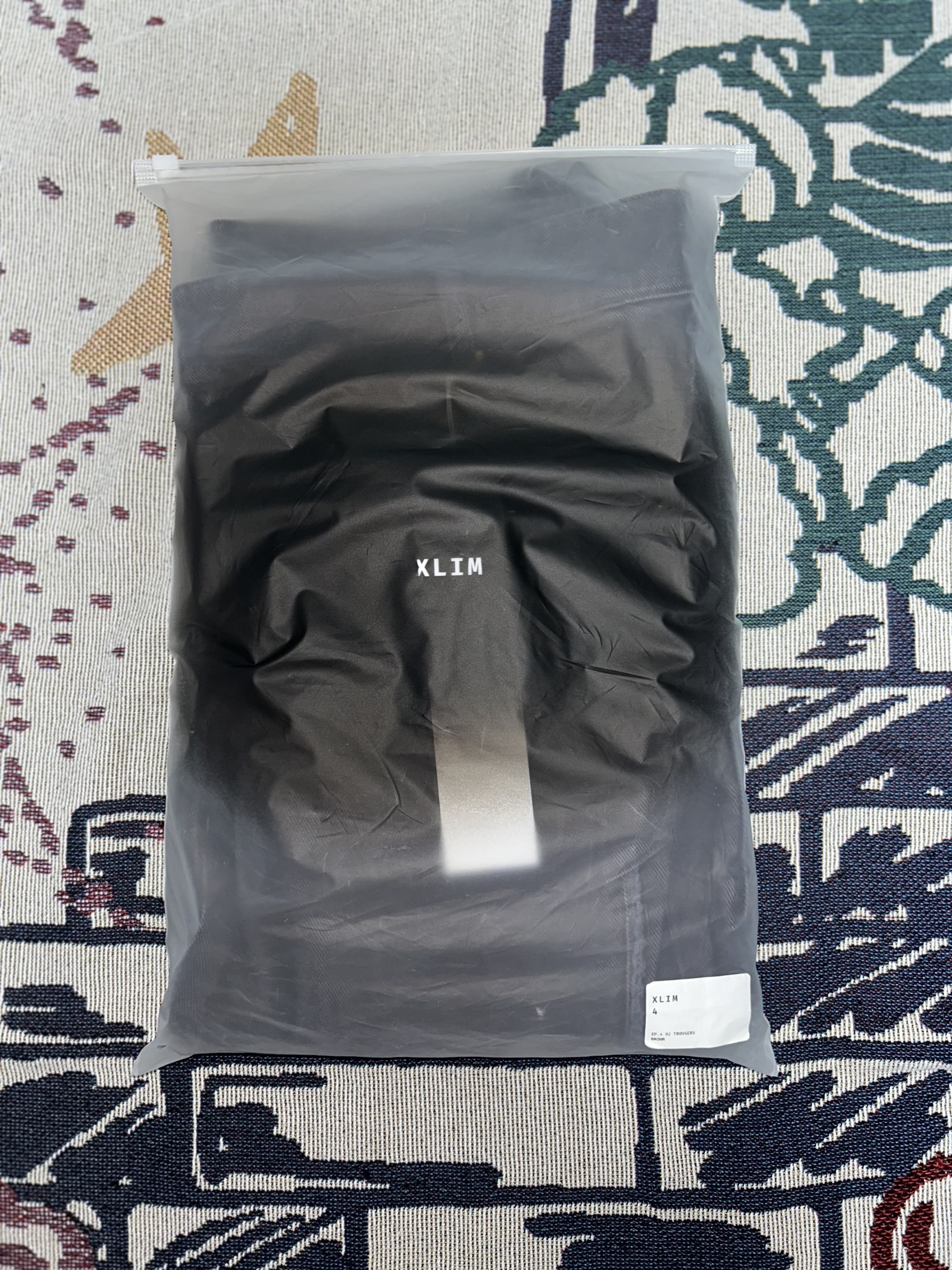 Xlim Ep.4 02 Trouser Dark Brown - Ssense Exclusive 착용 스타일 - 9
