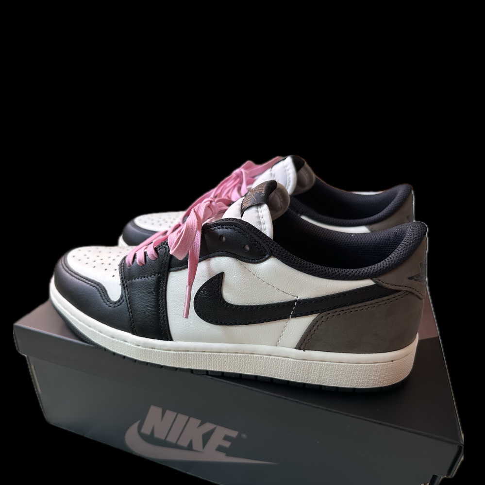 Jordan 1 Retro Low OG Mocha 착용 스타일 - 2