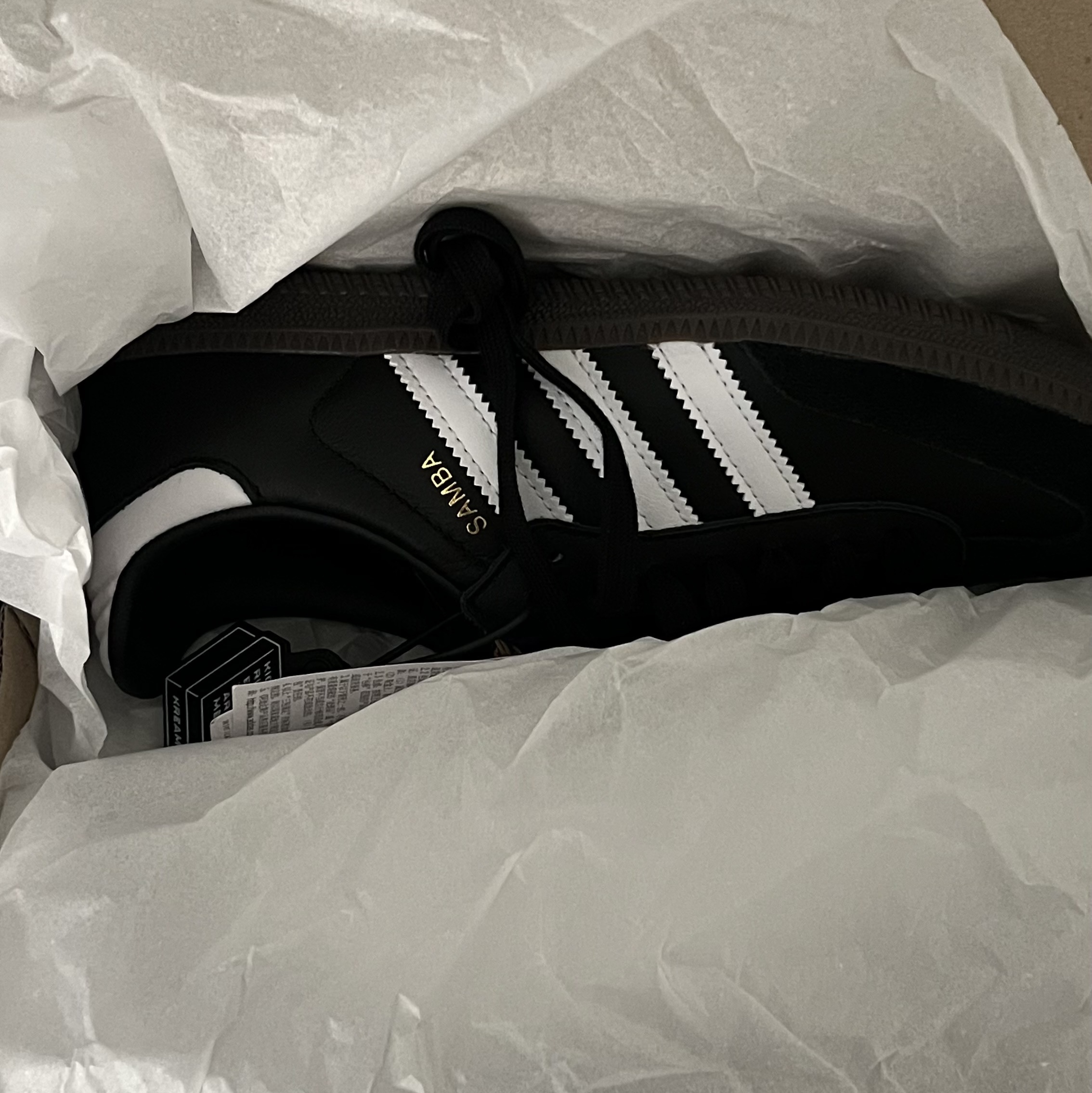 Adidas Samba OG Black White Gum 착용 스타일