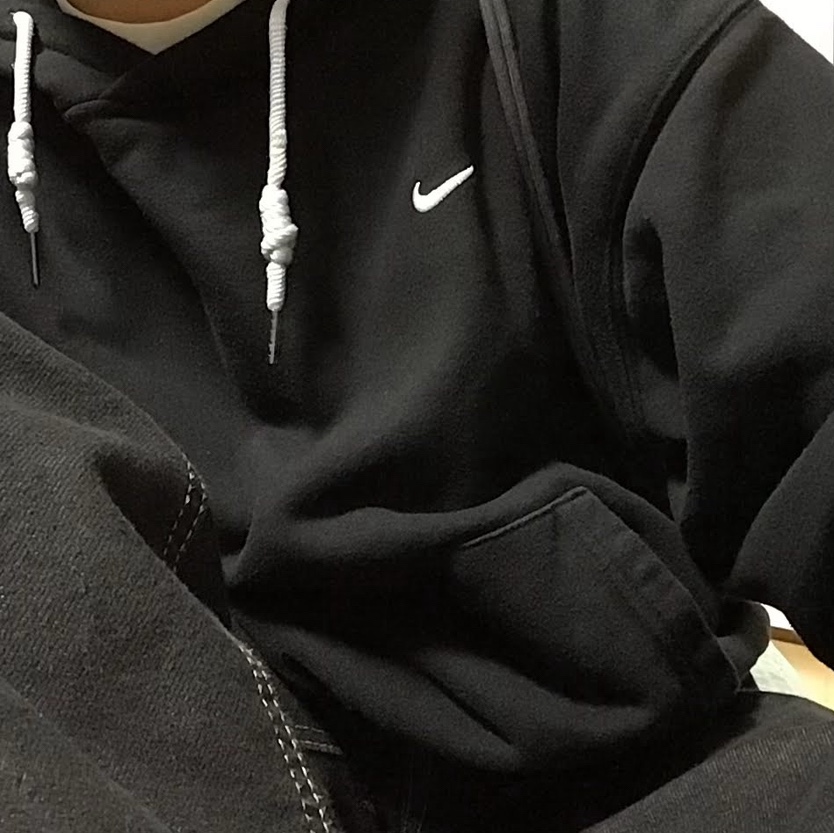 Nike Solo Swoosh Fleece Pullover Hoodie Black - US/EU 착용 스타일 - 1