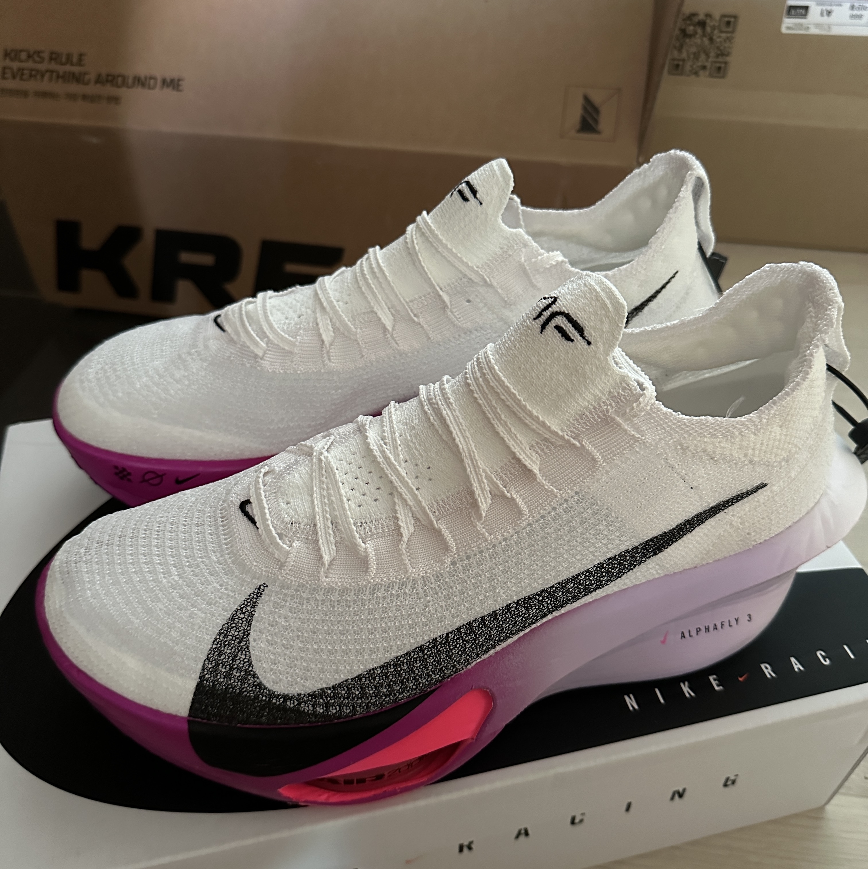 Nike Air Zoom Alphafly Next% 3 Hyper Pink 착용 스타일