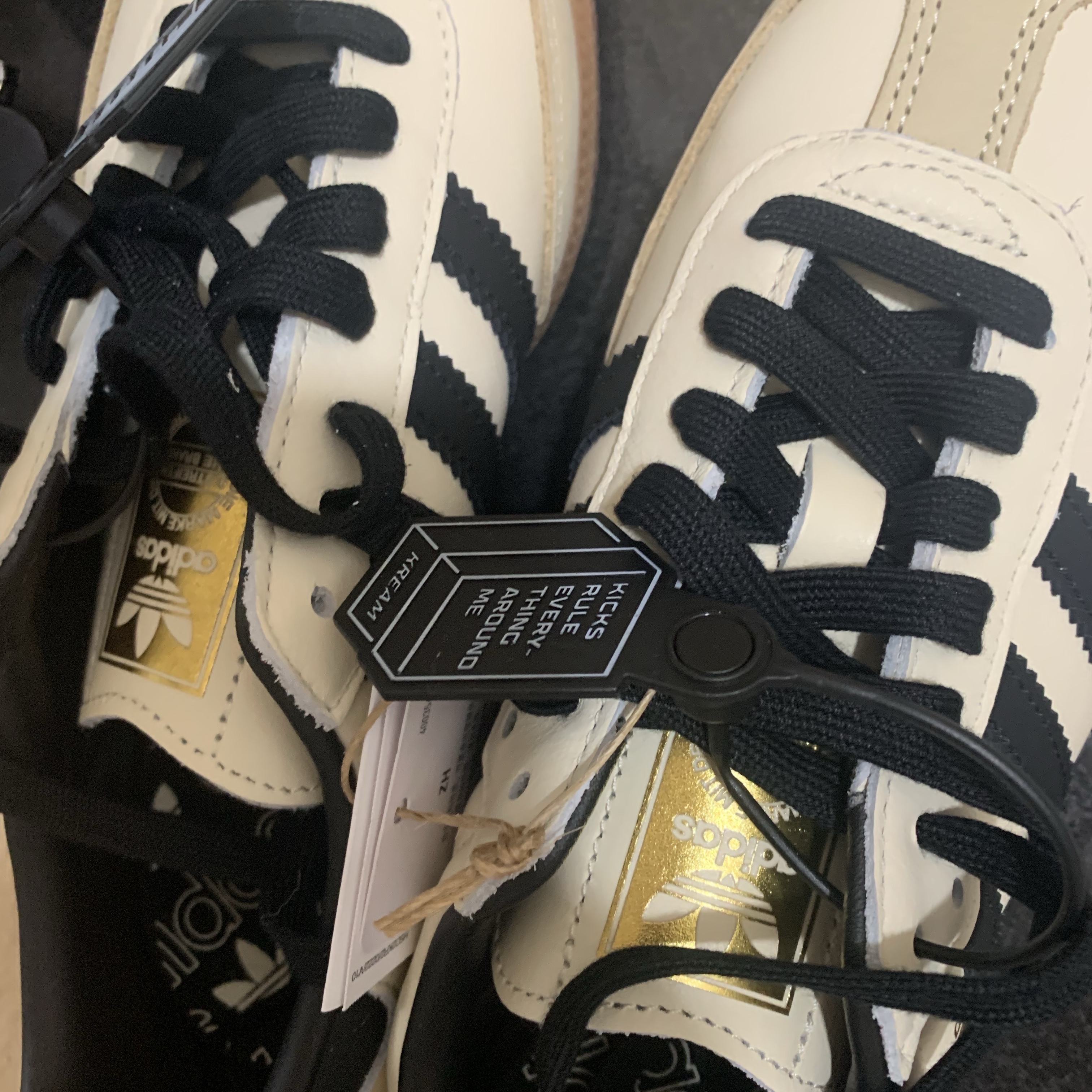 (W) Adidas Samba OG Cream White Core Black 착용 스타일