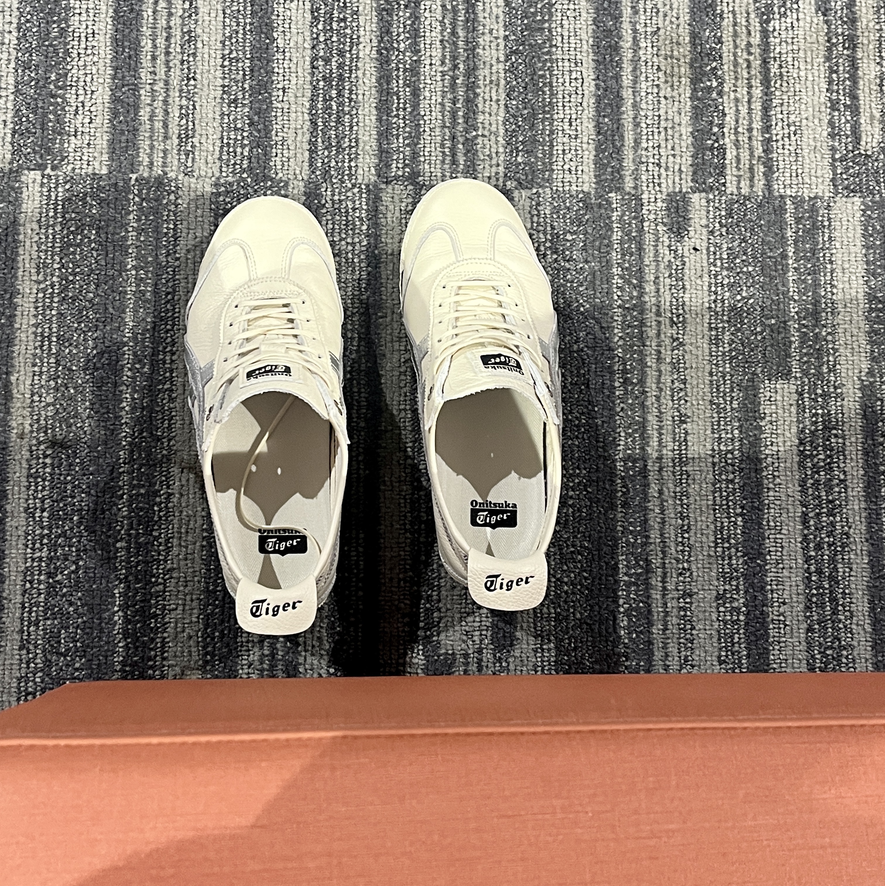 Onitsuka Tiger Mexico 66 SD Birch Silver 착용 스타일 - 3