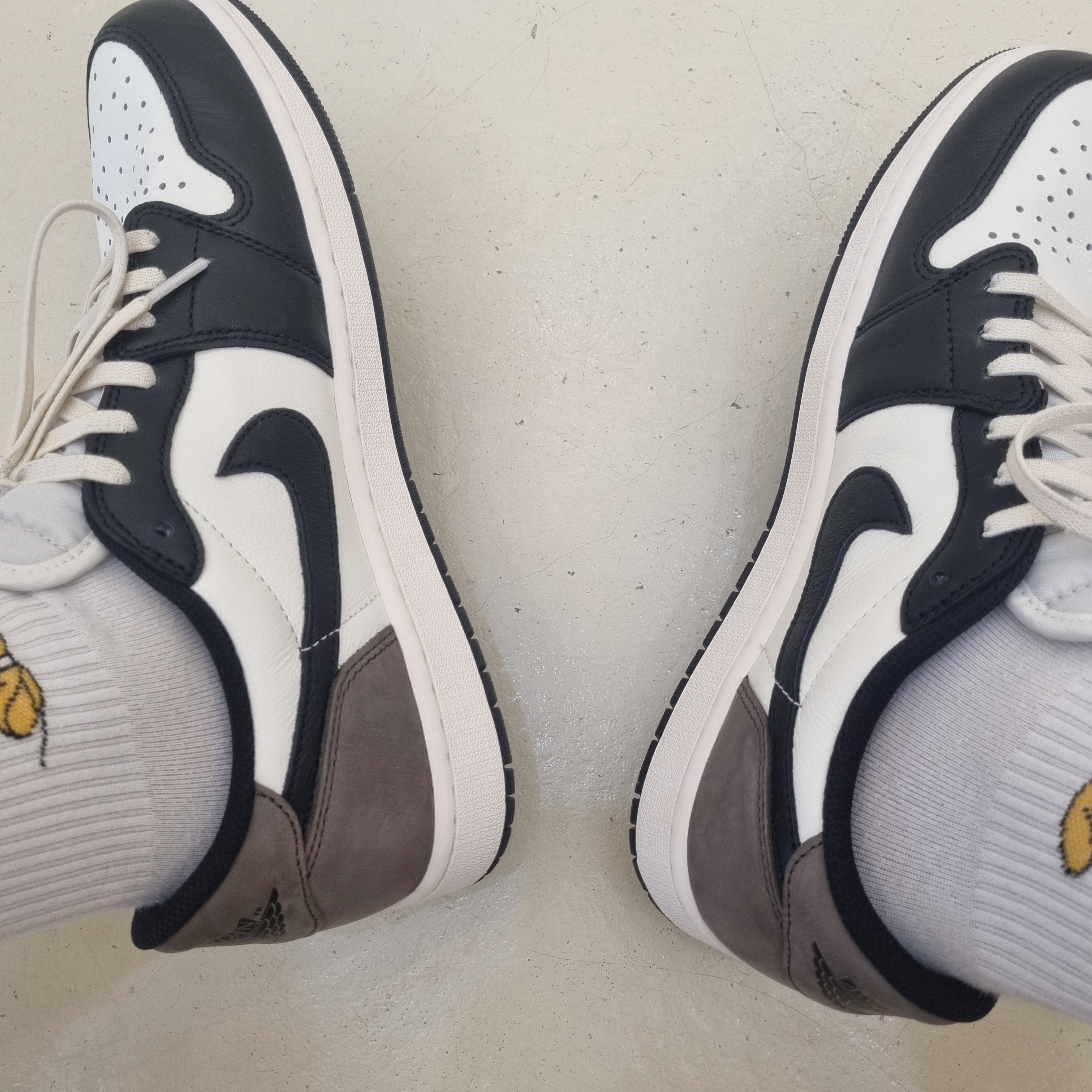 Jordan 1 Retro Low OG Mocha, (PS) Jordan 1 Retro Low OG Mocha 착용 스타일 - 3