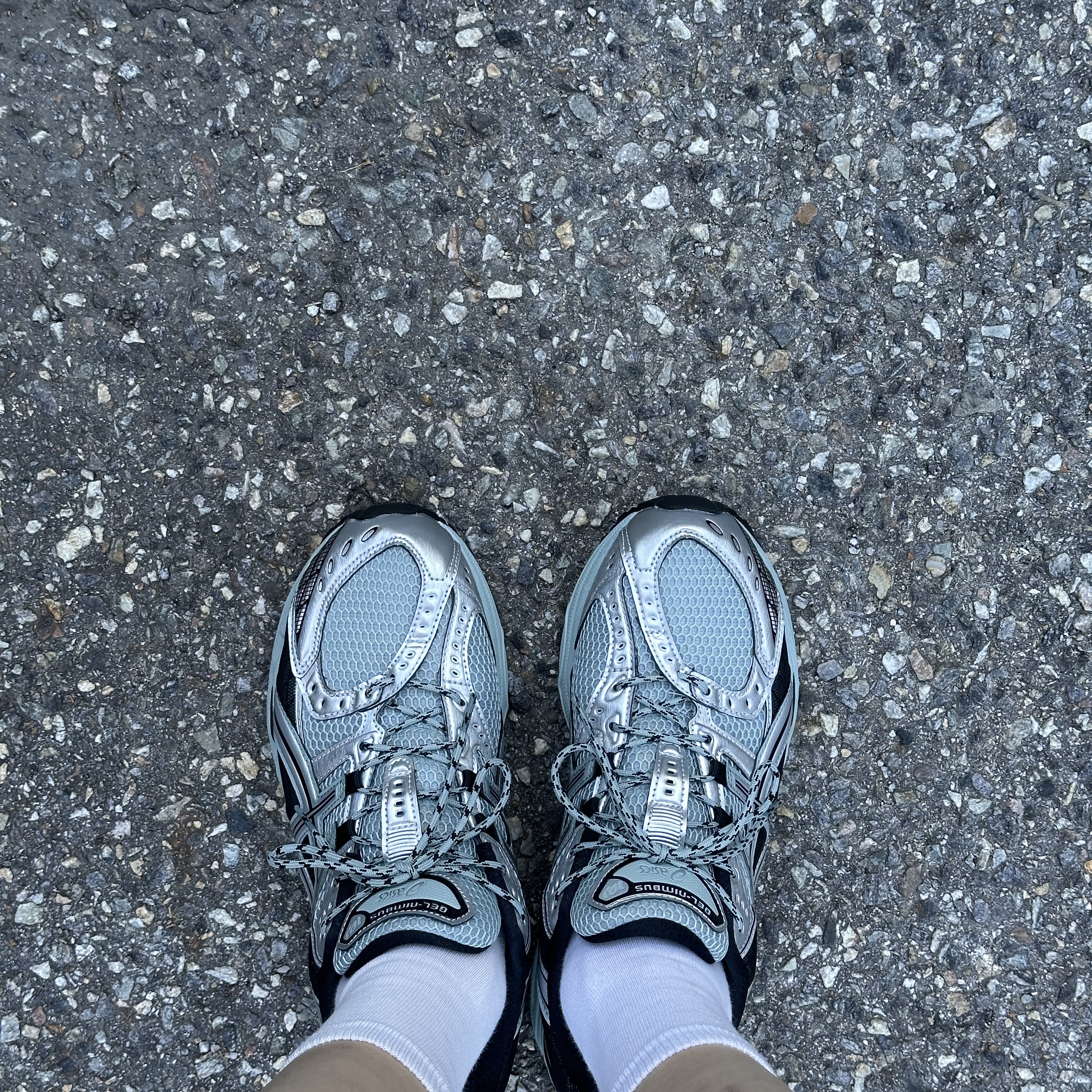 Asics Gel-Nimbus 10.1 Ocean Haze Pure Silver 착용 스타일 - 2
