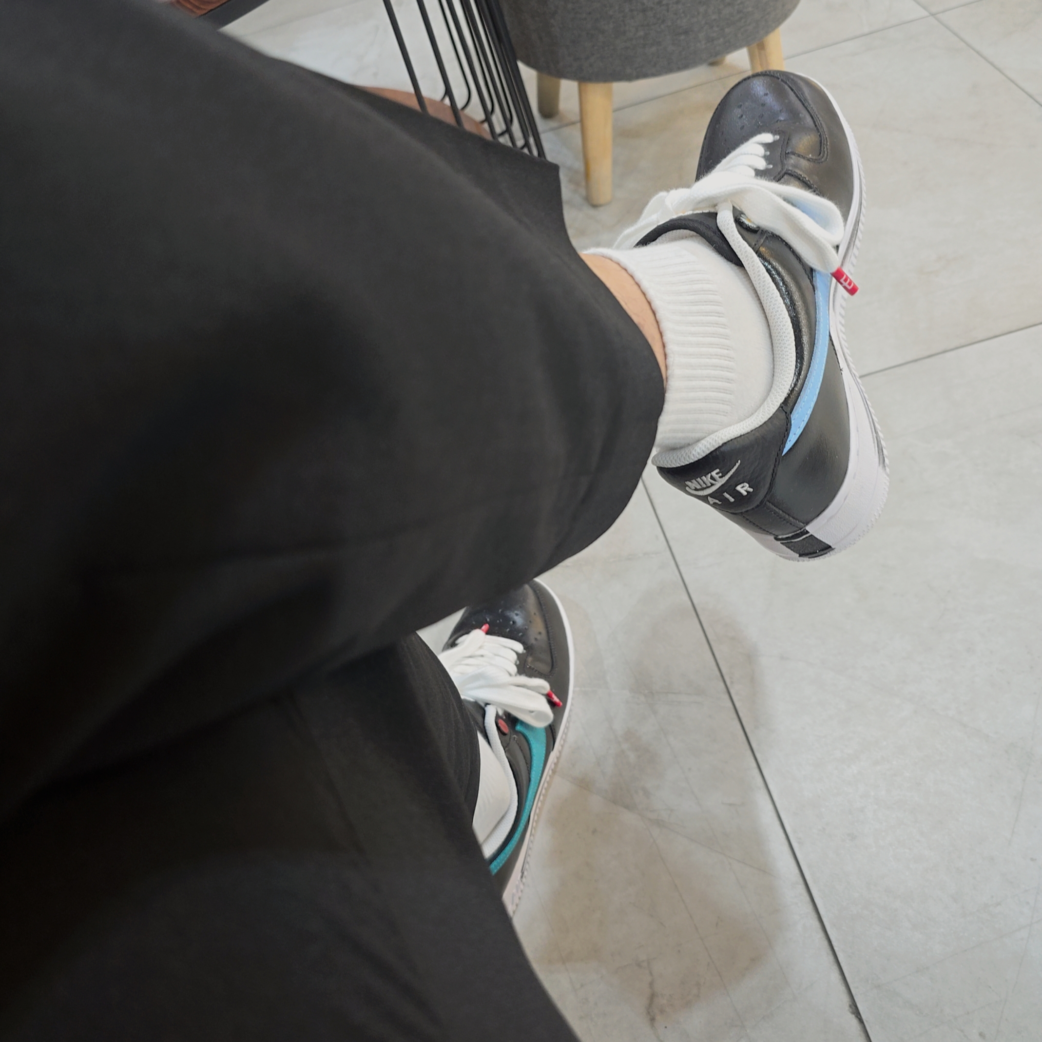 Nike x Peaceminusone Air Force 1 Low Para-Noise 3.0 Black and Multicolor 착용 스타일