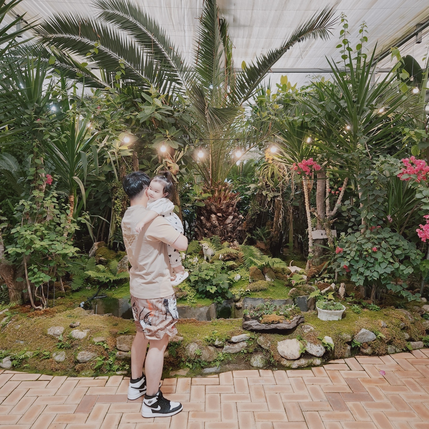 Jordan x Travis Scott Pool Shorts - US/EU, Jordan x Travis Scott S/S Top - Asia 착용 스타일 - 1
