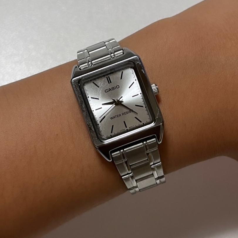 Casio LTP-V007D-7E 착용 스타일