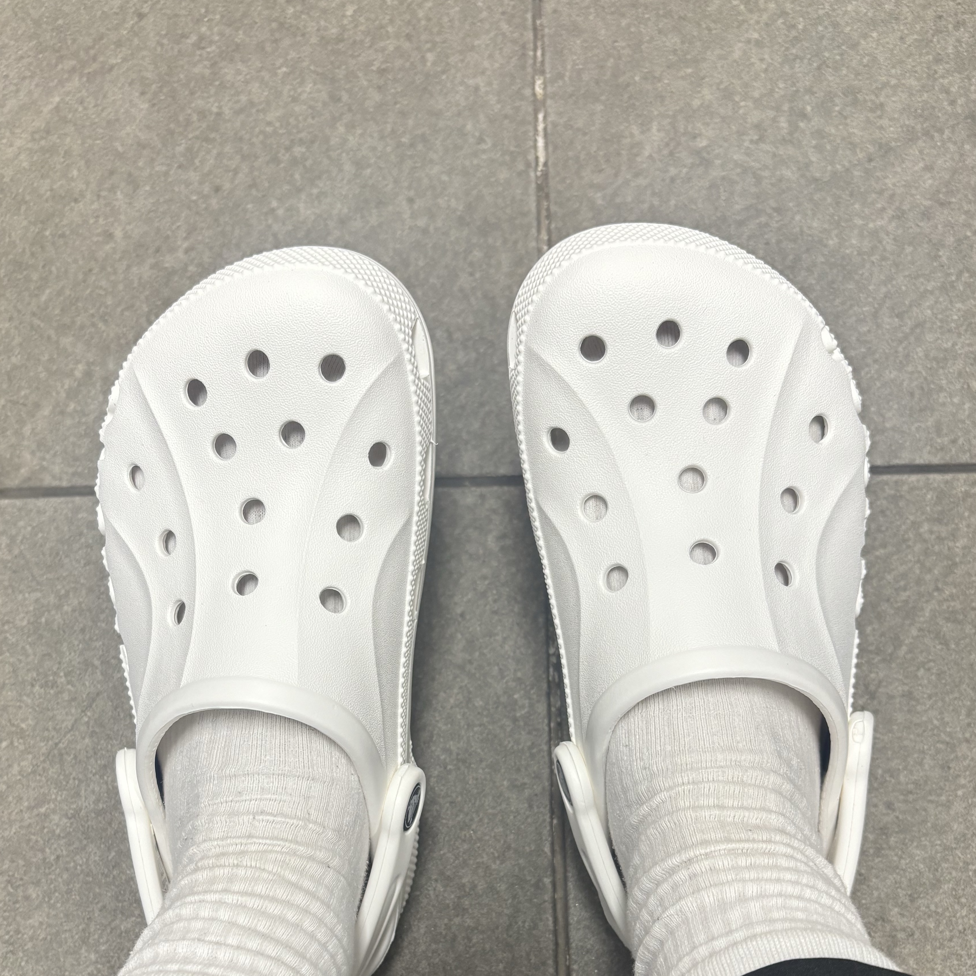Crocs Baya Clog White 착용 스타일 - 2