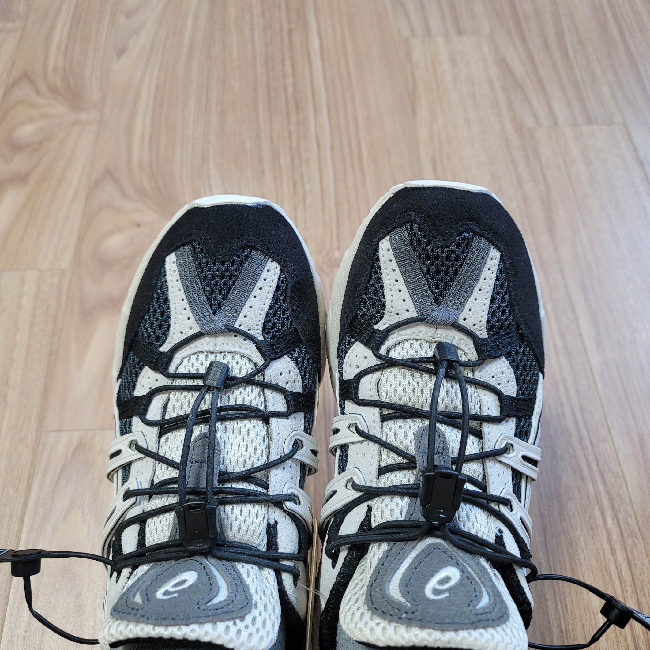 Asics Unlimited Gel-Sonoma 15-50 Carrier Grey White Alyssum 착용 스타일