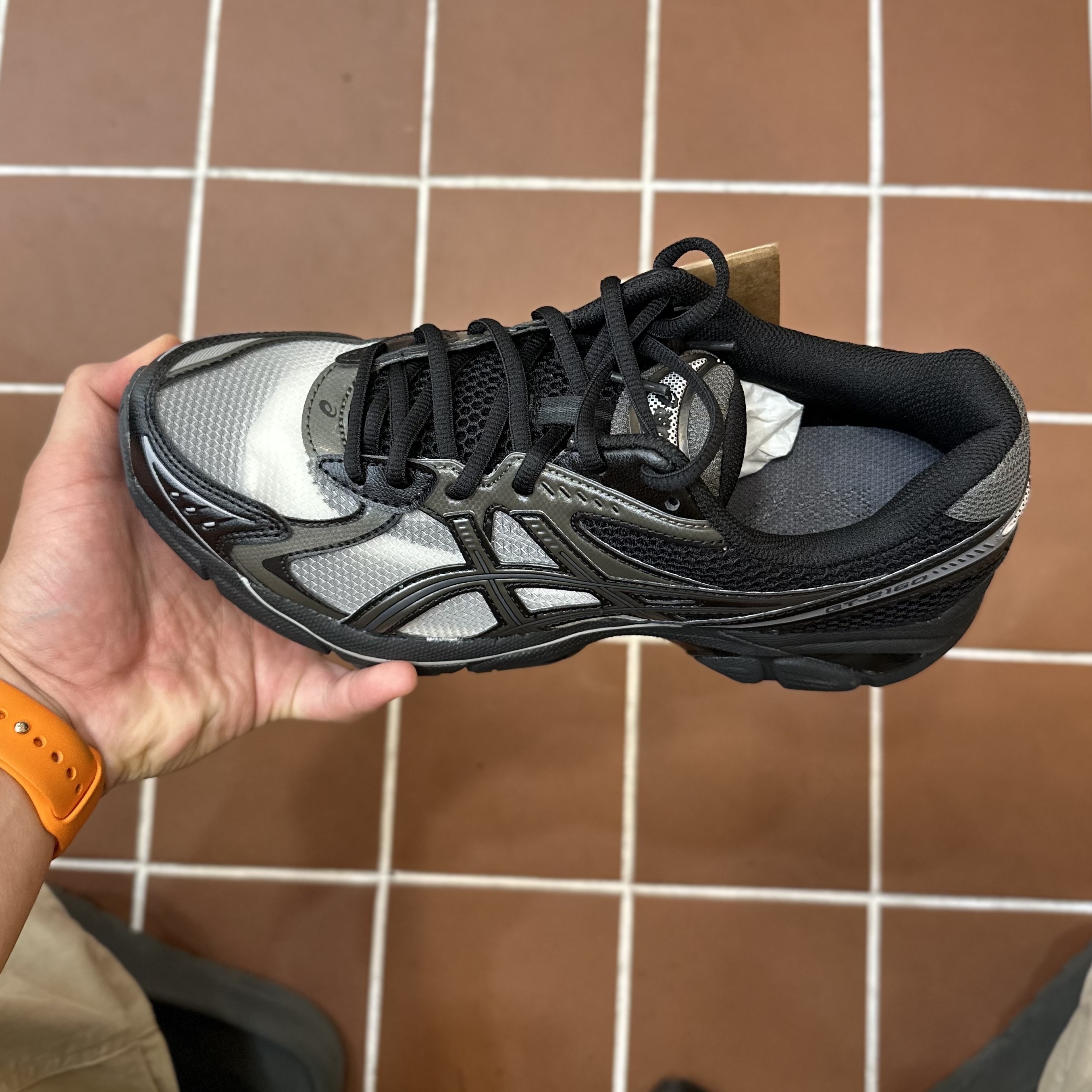 Asics x Above The Clouds GT-2160 Black Gunmetal 착용 스타일 - 2