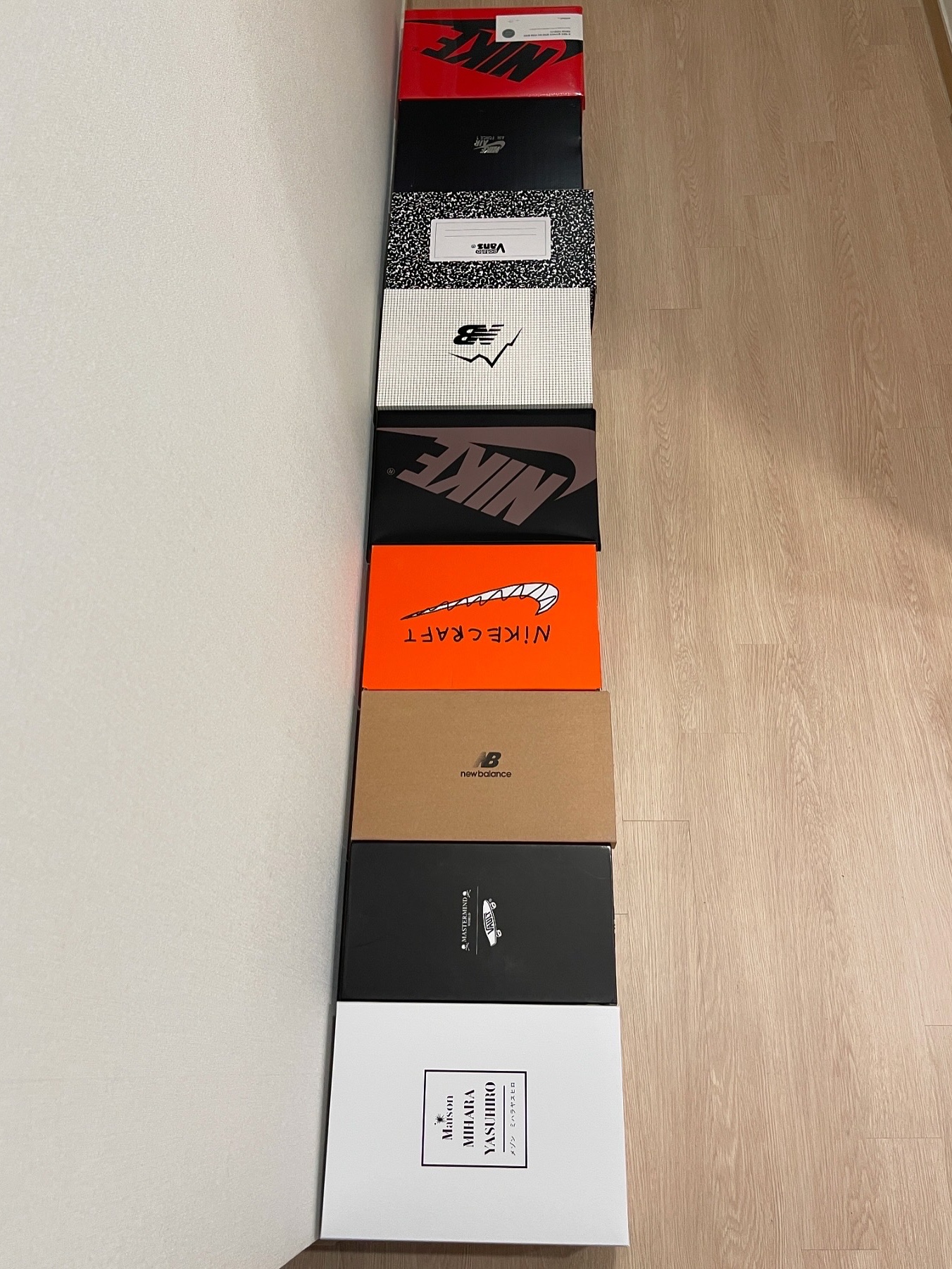 Maison Mihara Yasuhiro Peterson OG Sole Canvas Low-top Sneakers Natural, Vans Vault x Mastermind World Old Skool Bolt Black 착용 스타일 - 2