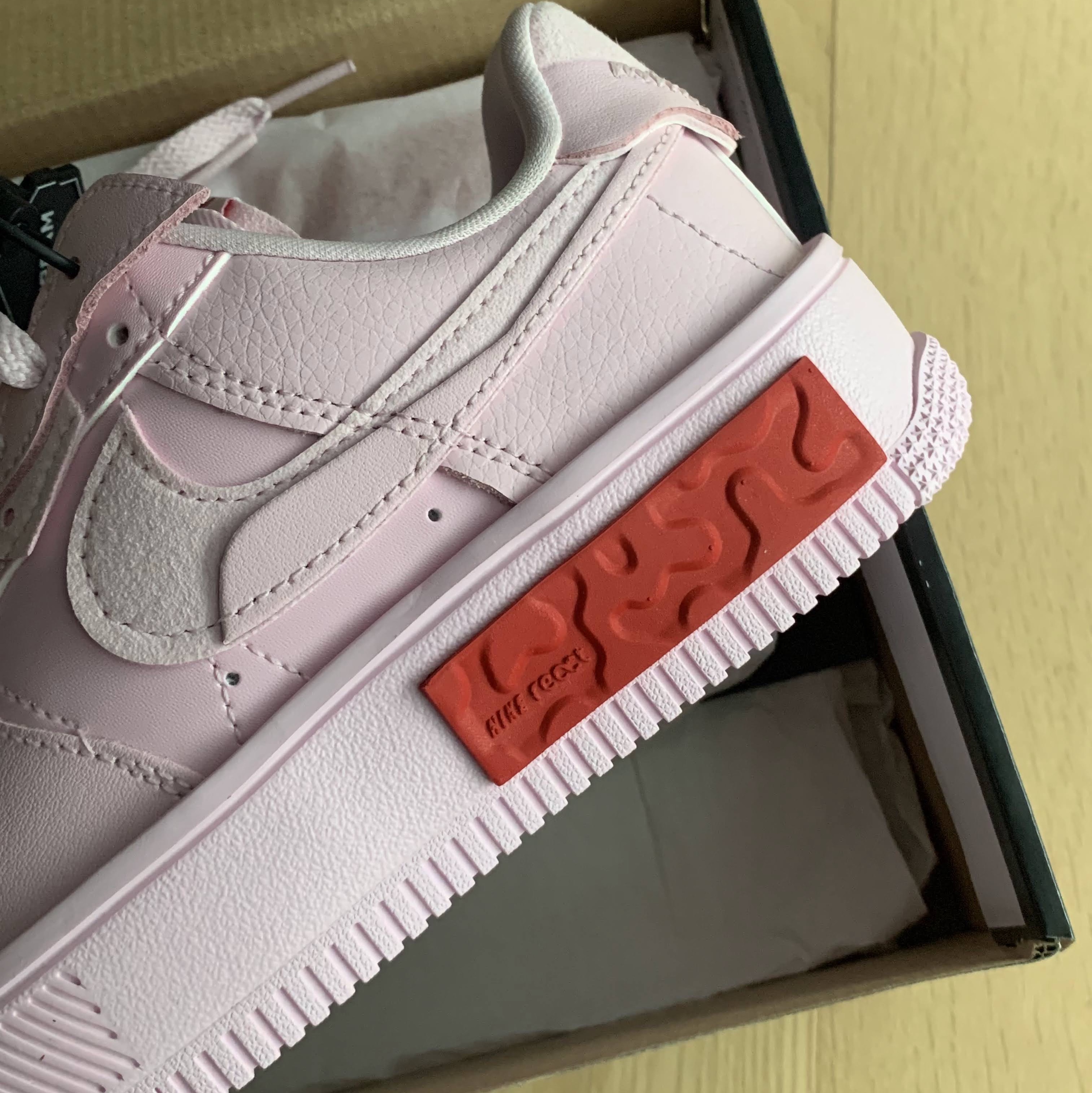 (W) Nike Air Force 1 Fontanka Pink Foam 착용 스타일