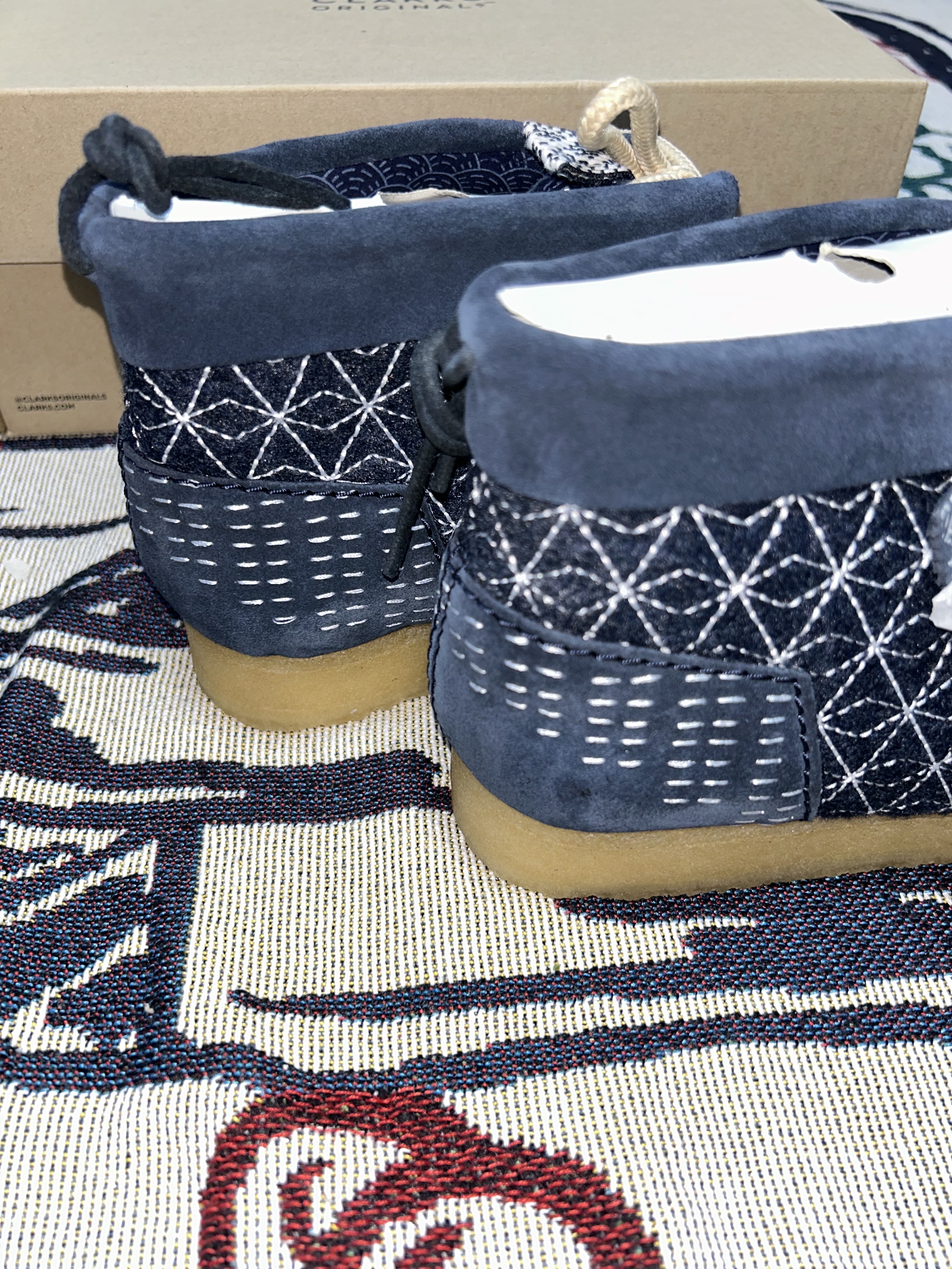 Clarks Wallabee Boot Navy Shashiko 착용 스타일 - 6