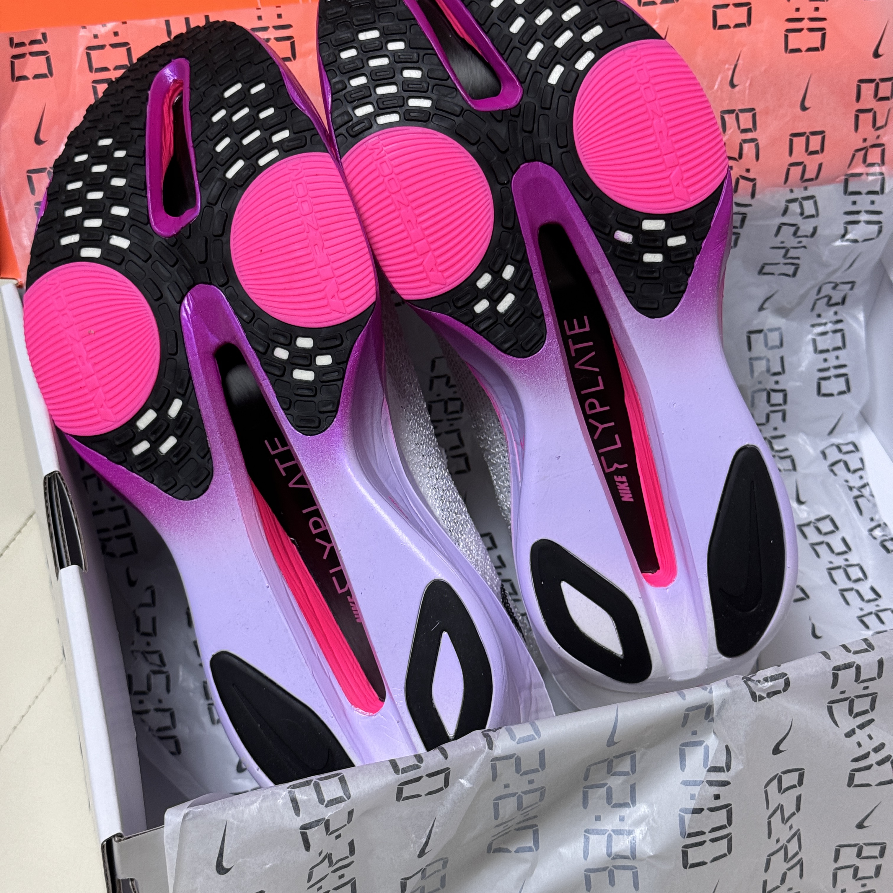 Nike Air Zoom Alphafly Next% 3 Hyper Pink 착용 스타일 - 4