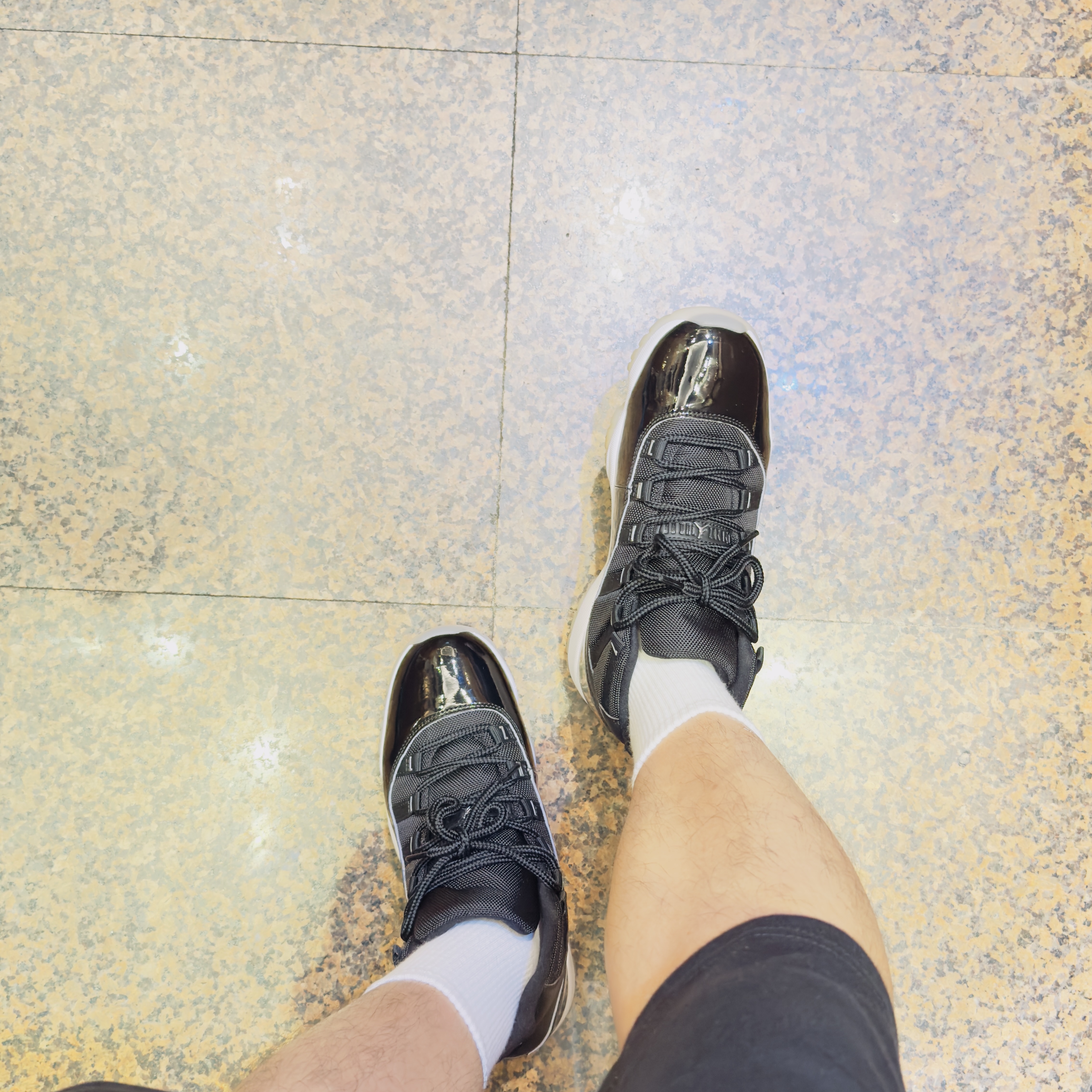 Jordan 11 Retro Jubilee 착용 스타일