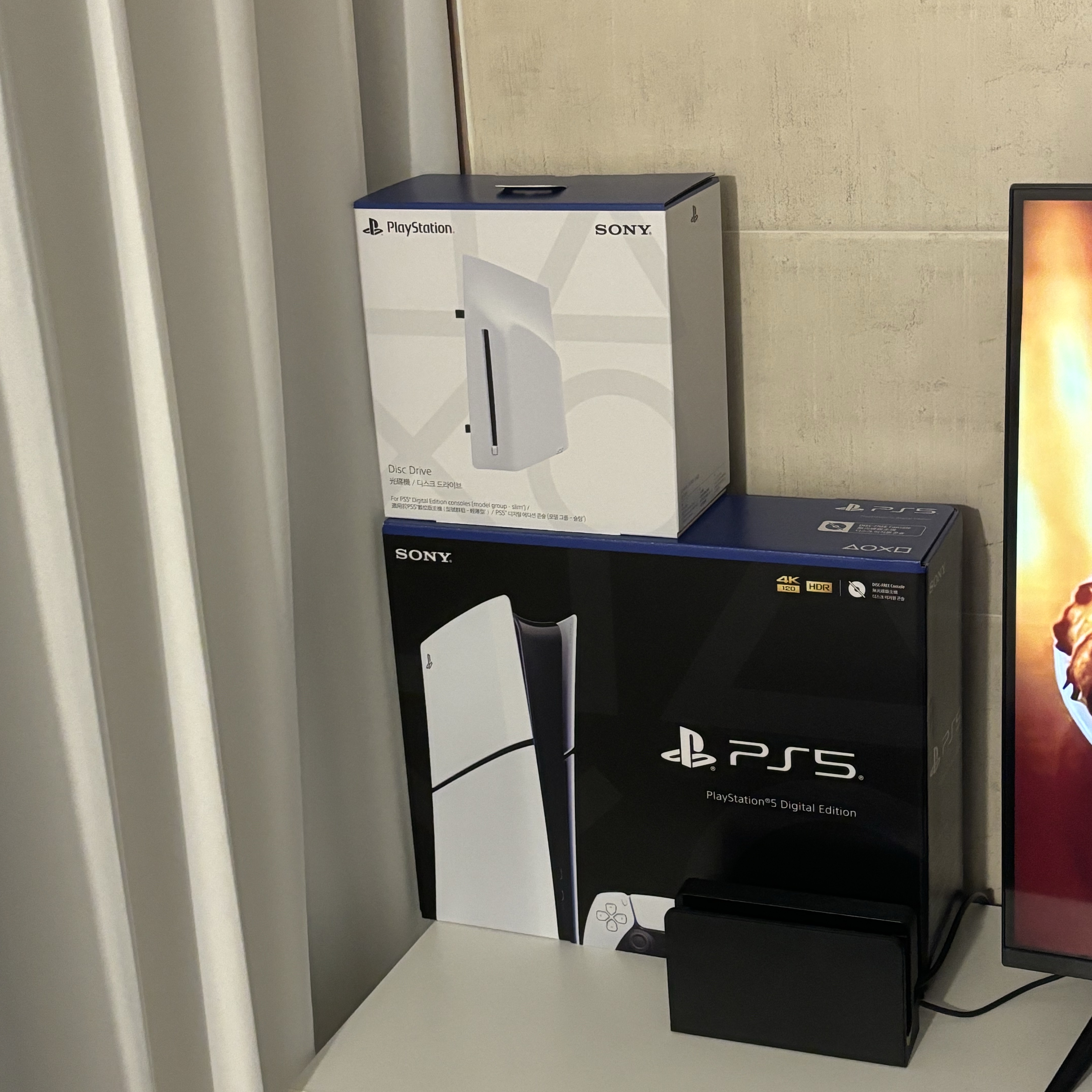 PlayStation 5 Slim Digital Edition - 825GB 착용 스타일