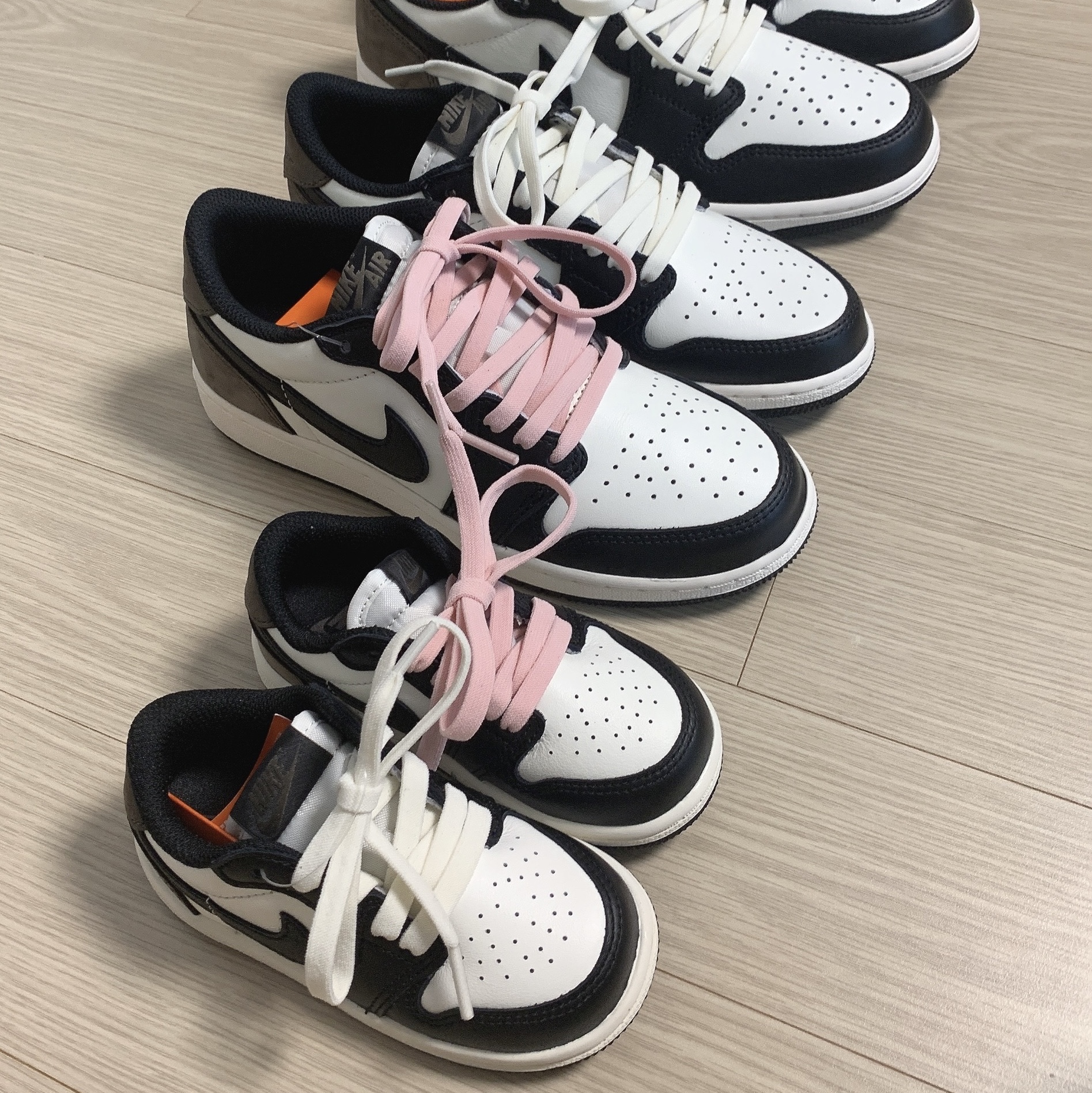 Jordan 1 Retro Low OG Mocha, (GS) Jordan 1 Retro Low OG Mocha 착용 스타일 - 1