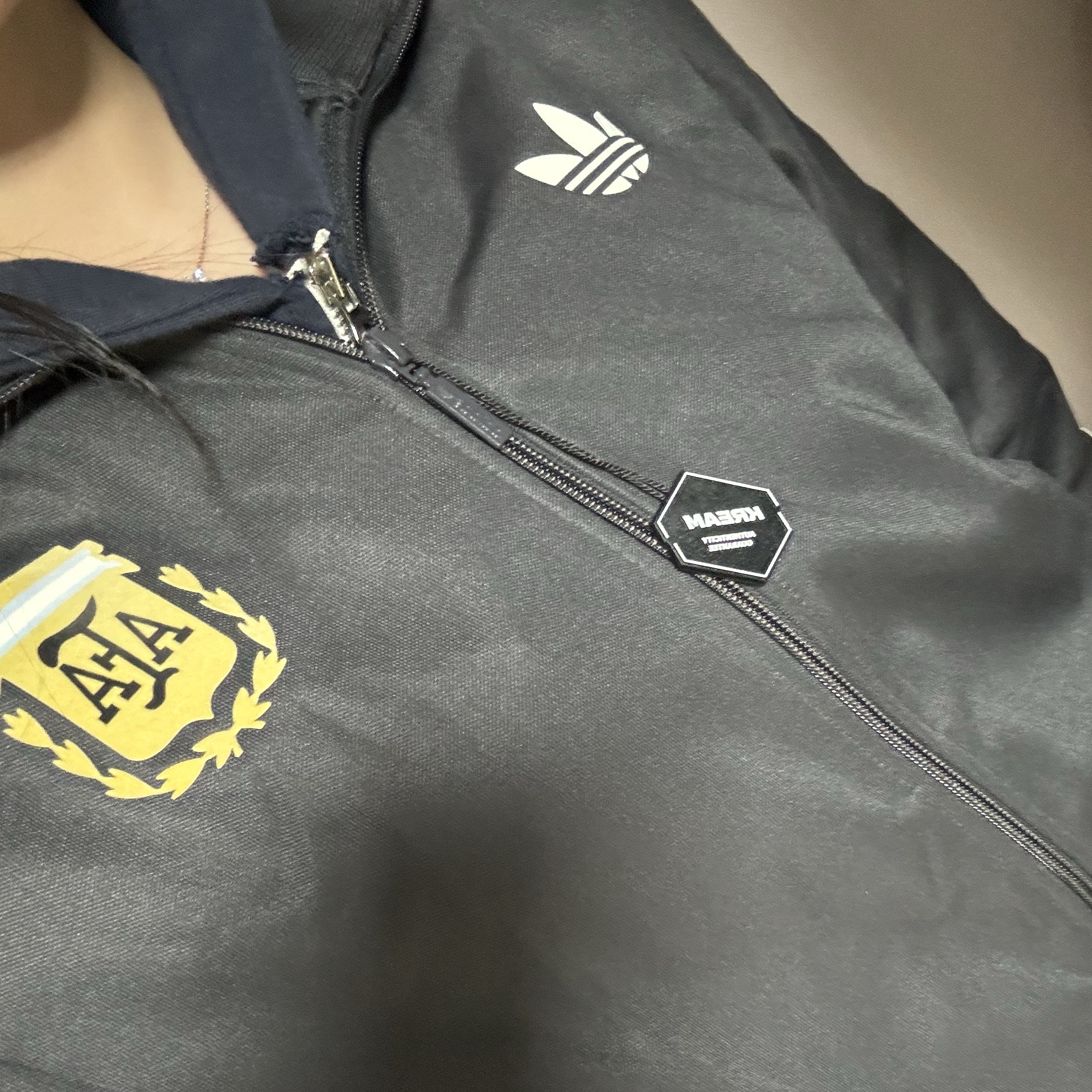 Adidas Argentina Beckenbauer Track Top Utility Black - KR Sizing 착용 스타일