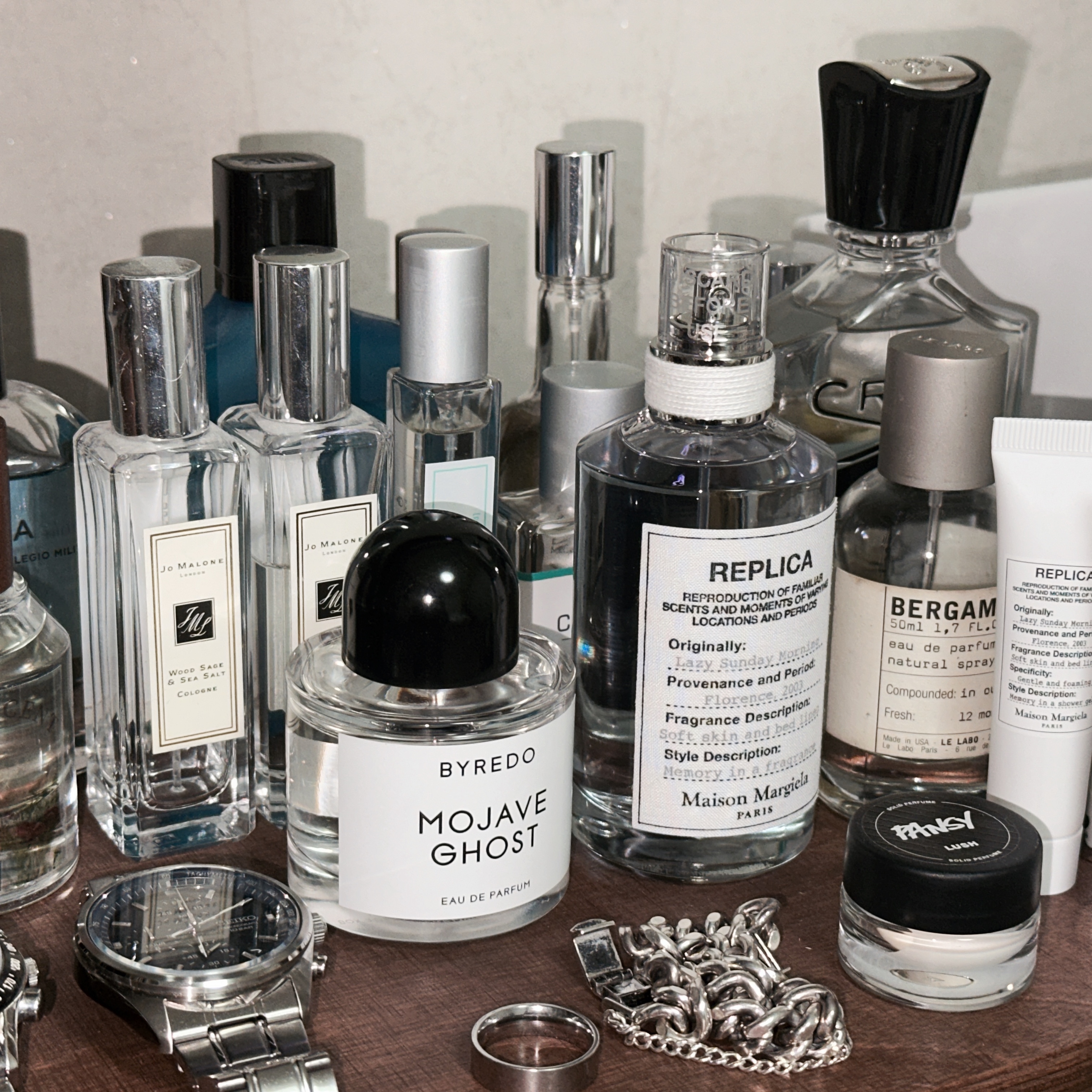 Byredo Mojave Ghost Eau De Parfum 50ml, Le Labo Bergamote 22 Eau De Parfum 50ml 착용 스타일