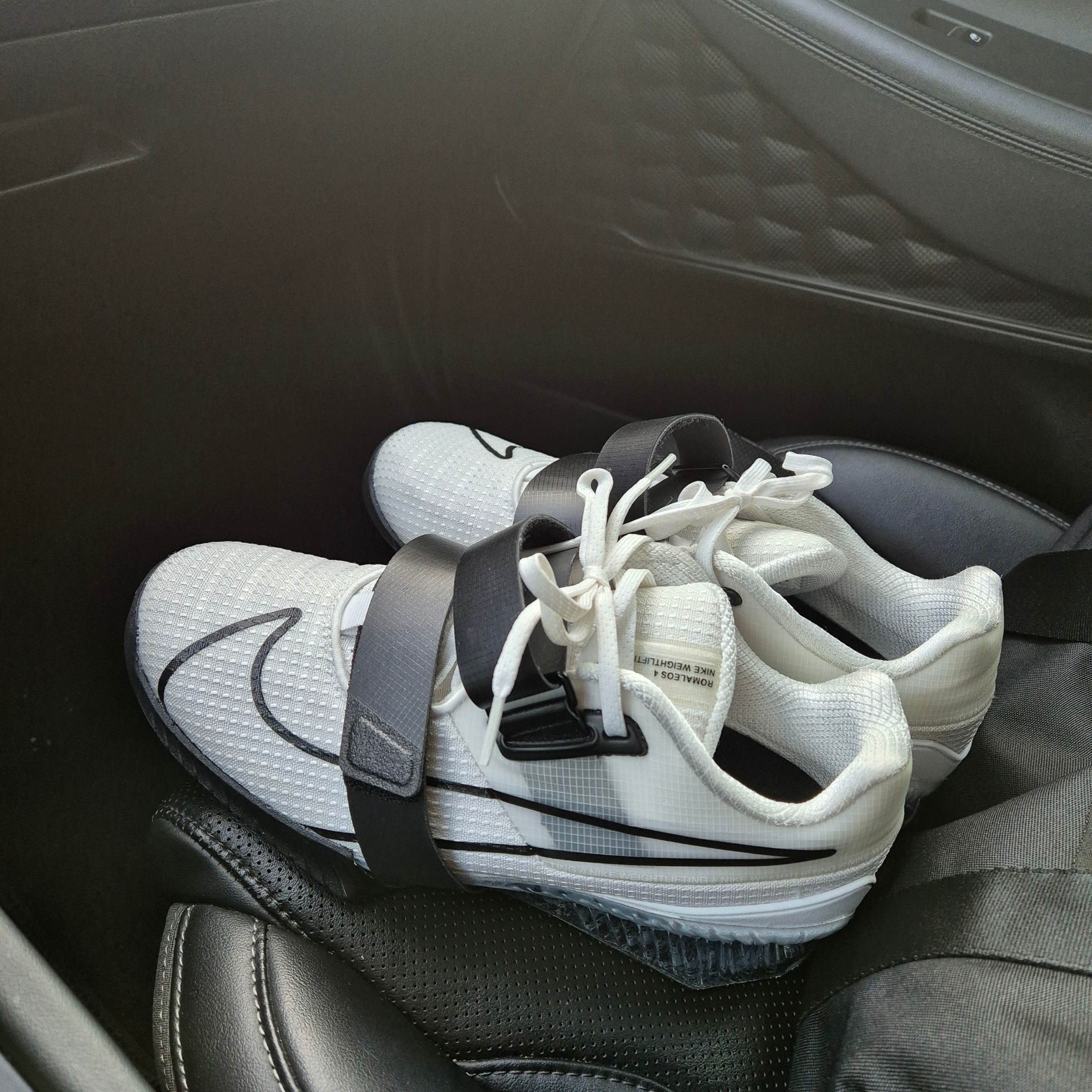 Nike Romaleos 4 White 착용 스타일