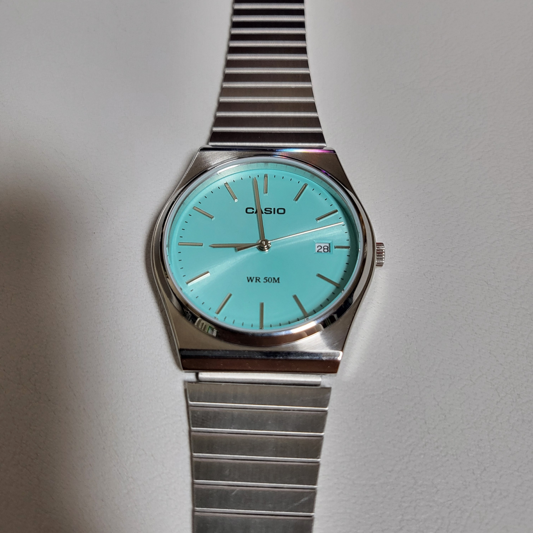 Casio MTP-B145D-2A1V 착용 스타일 - 1