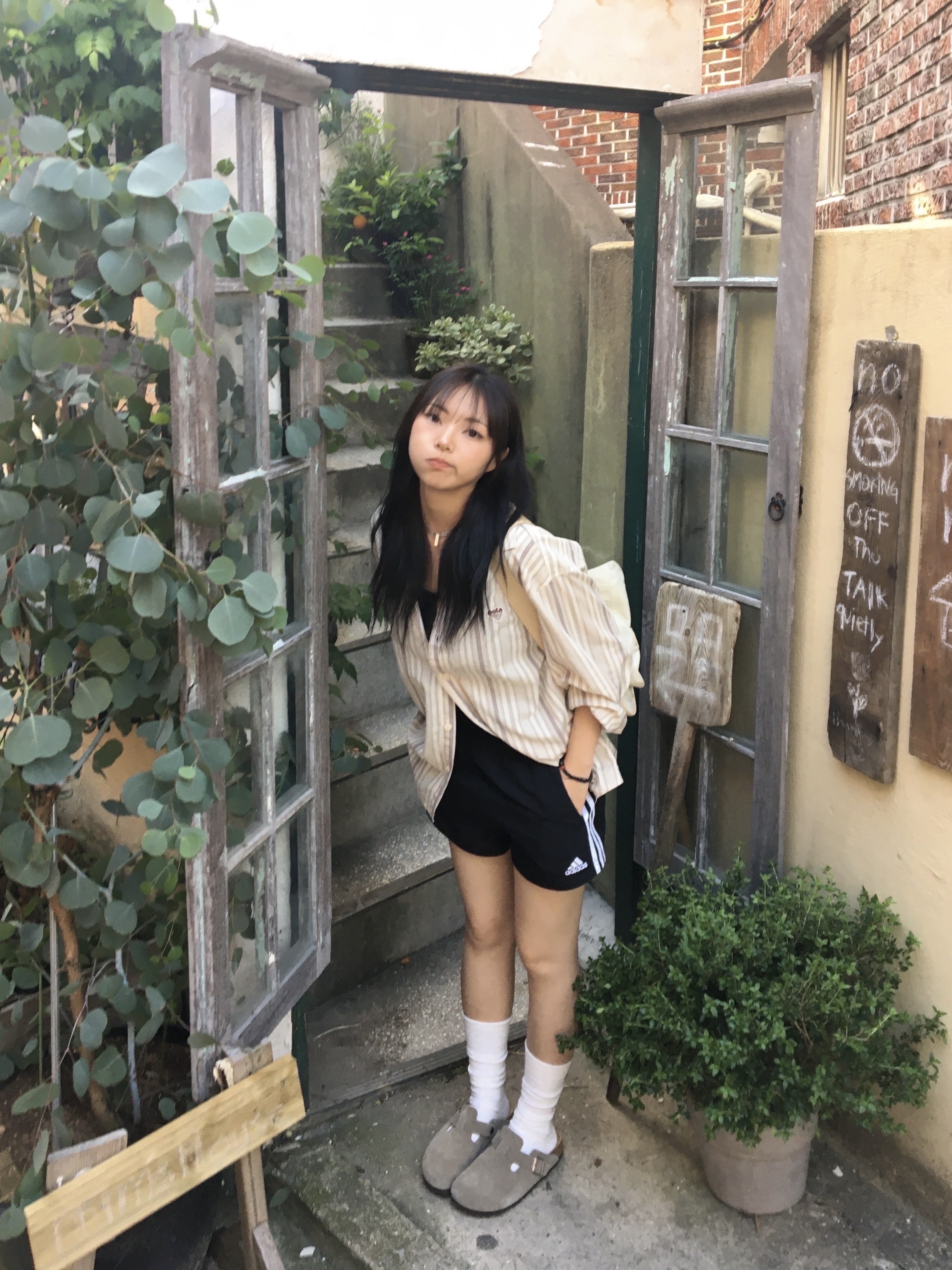 Birkenstock Boston Soft Footbed Taupe - Narrow, (W) Adidas 3-Stripes Woven Shorts Black - KR Sizing 착용 스타일 - 1