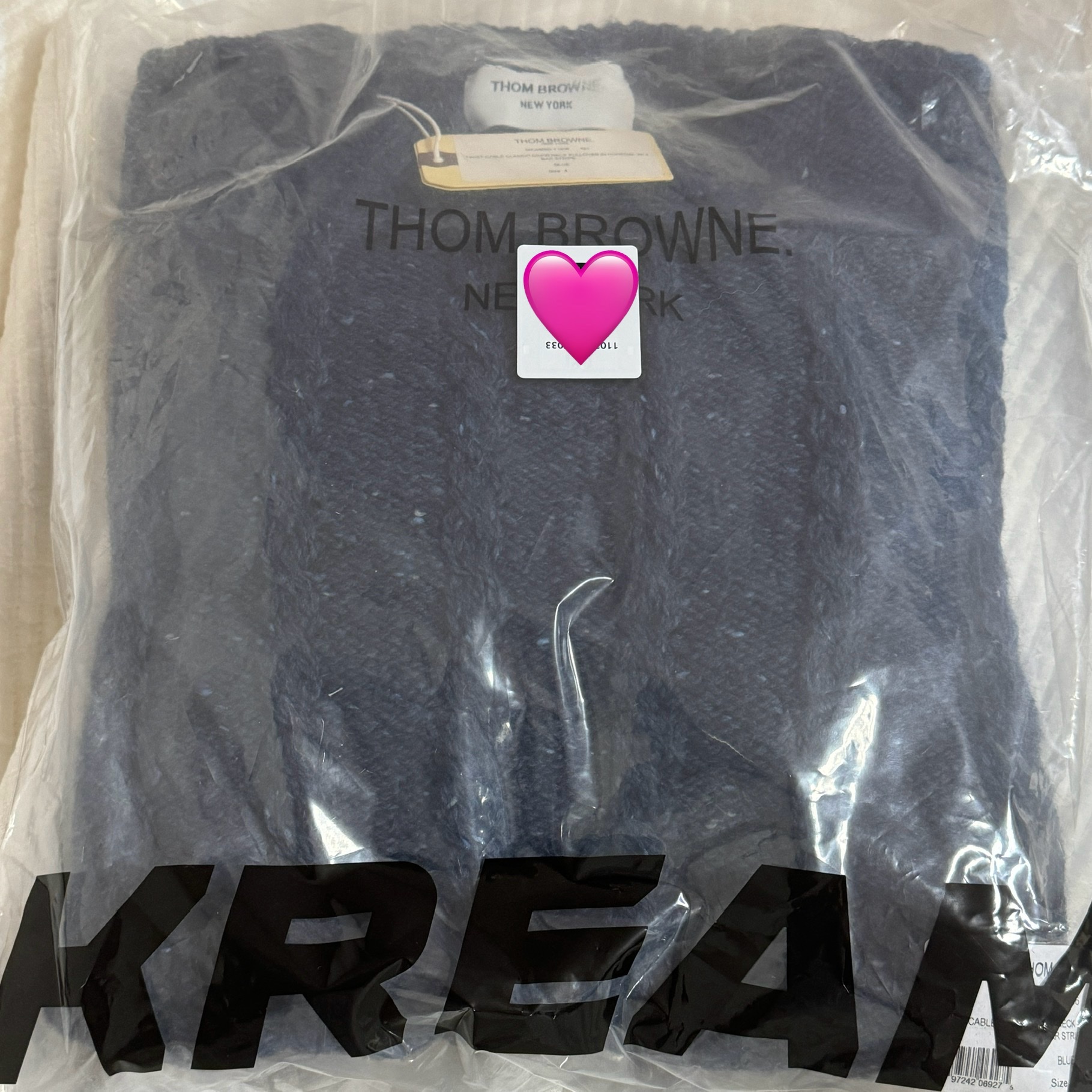 Thom Browne Donegal Twist Cable 4-Bar Classic Crewneck Pullover Blue 착용 스타일