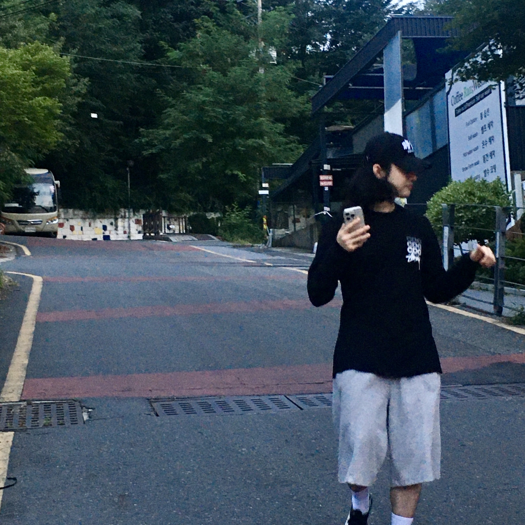 Stussy x CDG Dot LS T-Shirt Black, Darkr8m Studio White Logo Cap 착용 스타일 - 5