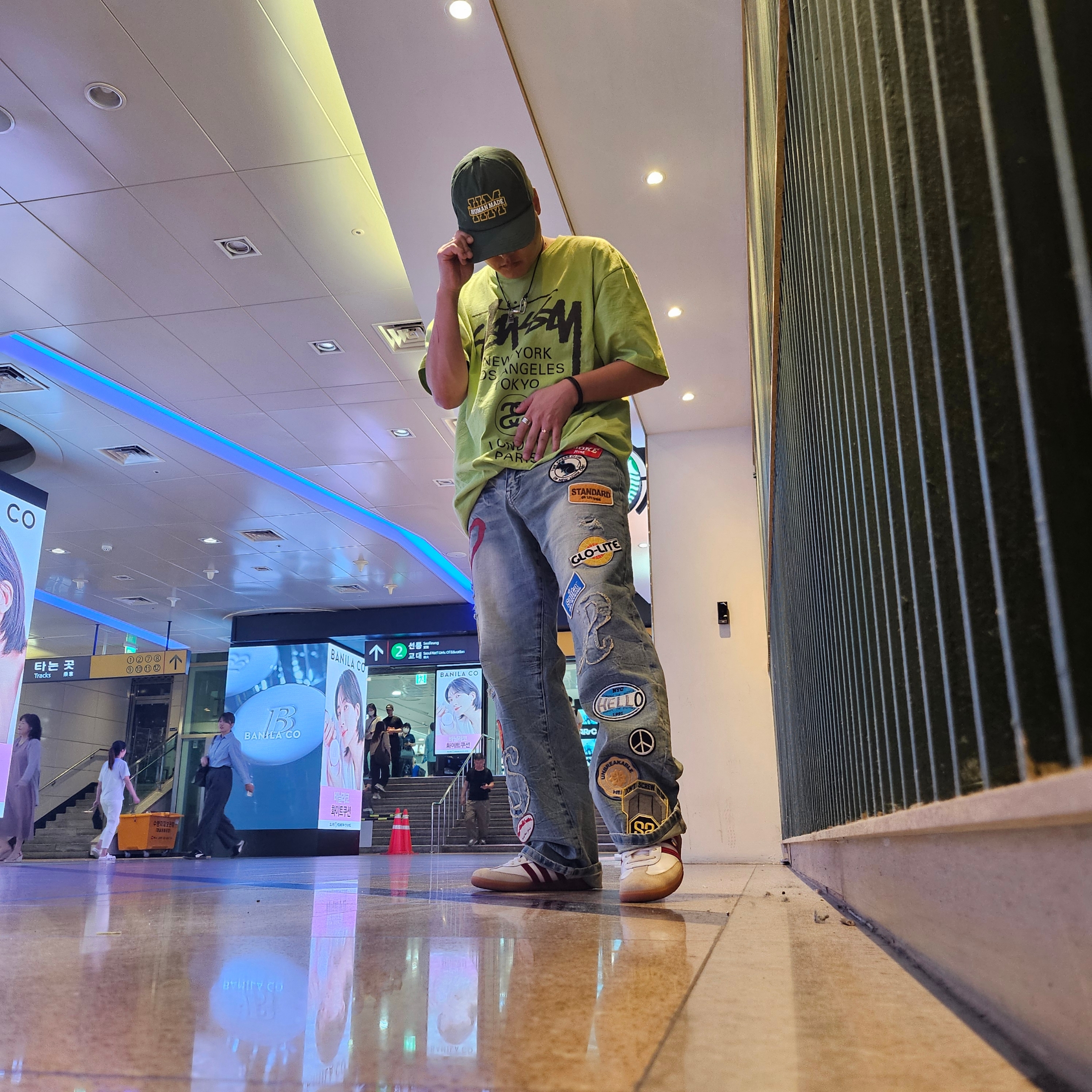 Human Made 5-Panel Twill Cap #1 Green, Stussy World Tour T-Shirt Tea 2023 착용 스타일 - 1