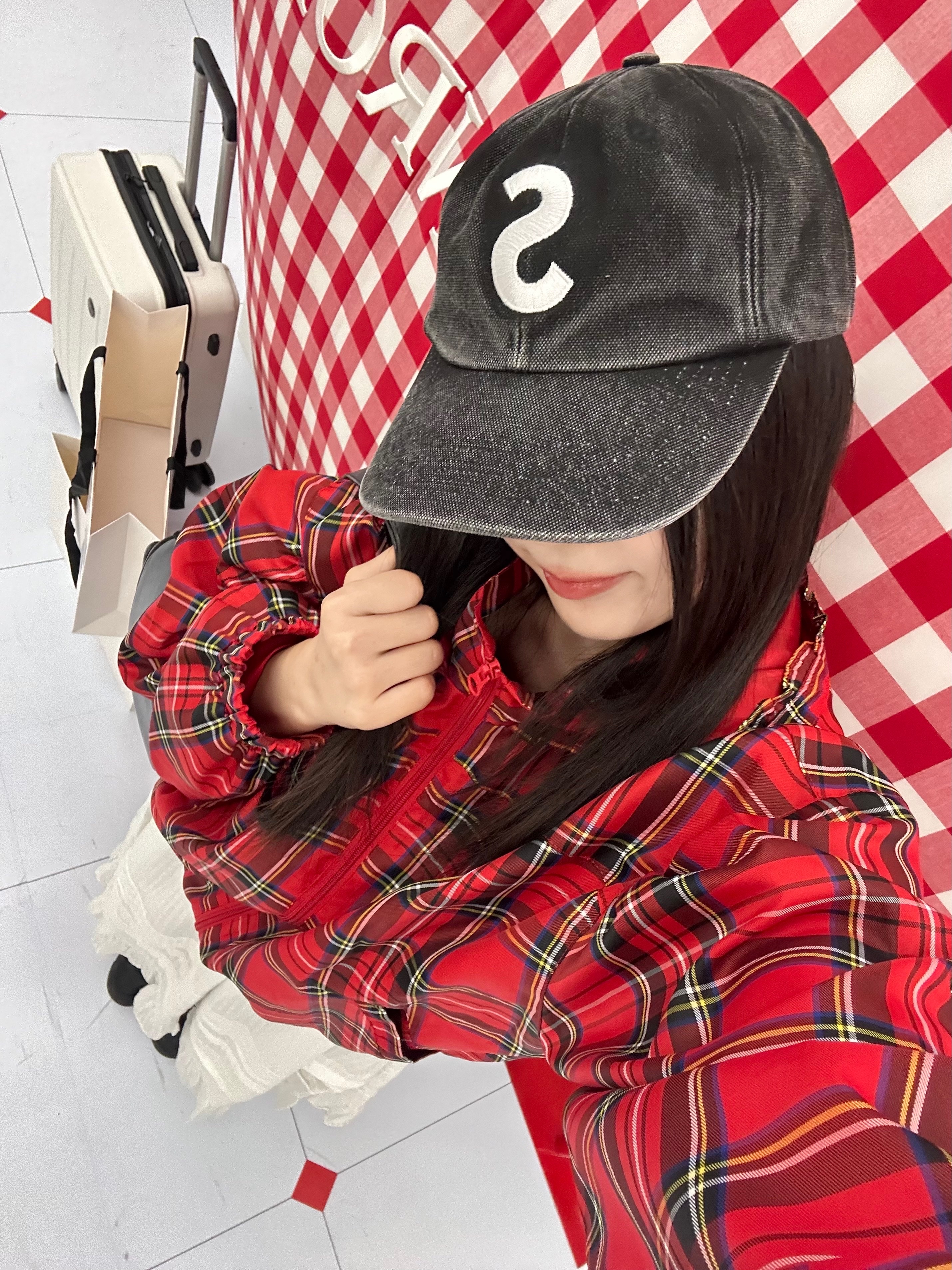 Supreme Pigment S Logo 6-Panel Black - 24FW, Nike Air Force 1 '07 Fresh Black 착용 스타일 - 2