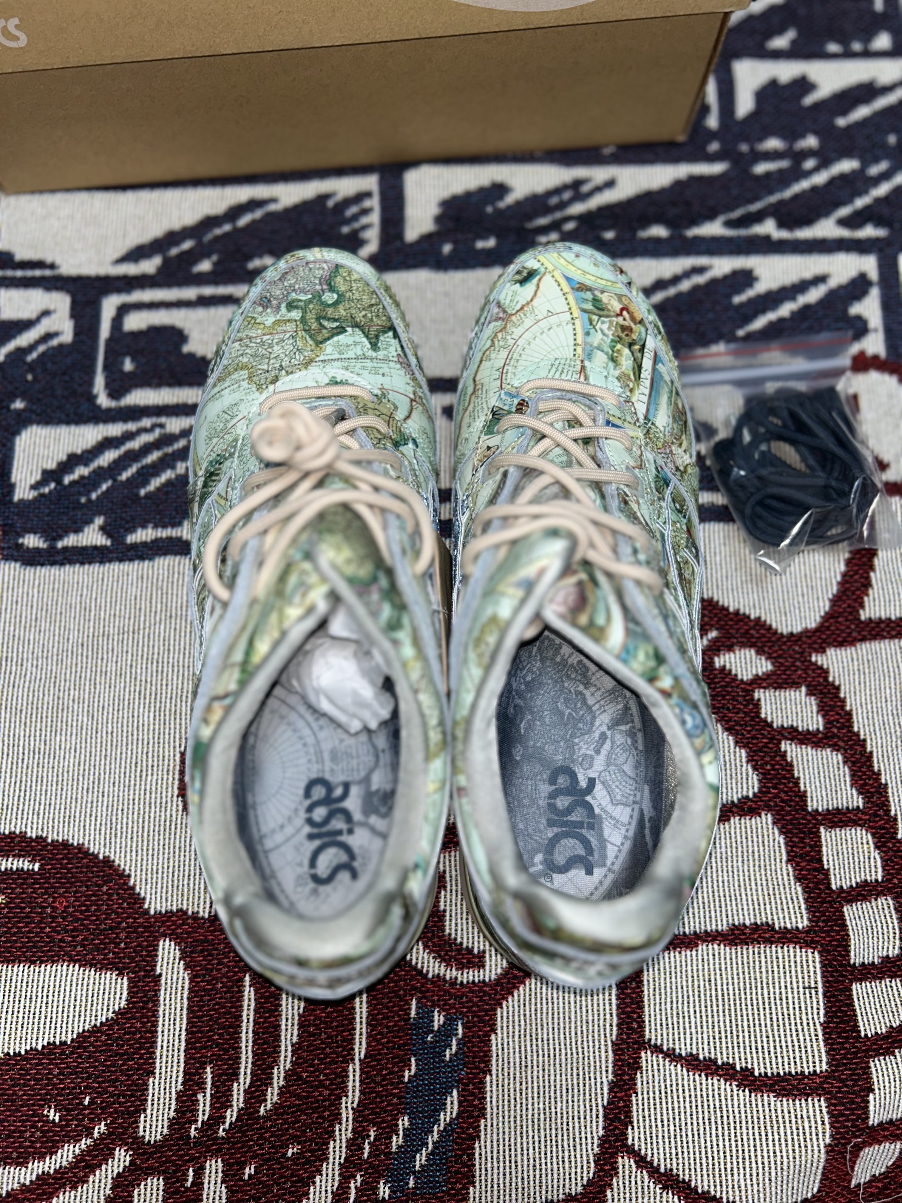 Asics x Atmos Gel-Lyte III Ice Green Midnight Blue 착용 스타일 - 3