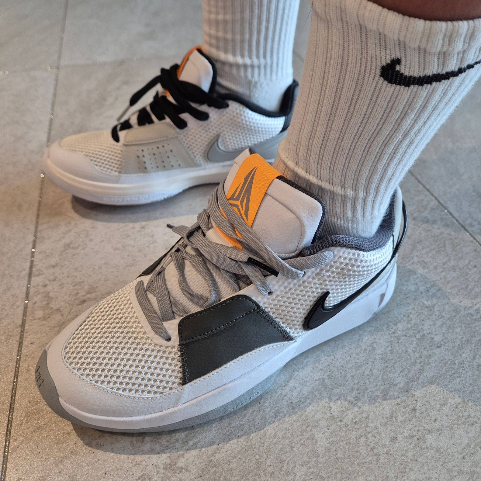 Nike Ja 1 EP Light Smoke Grey 착용 스타일