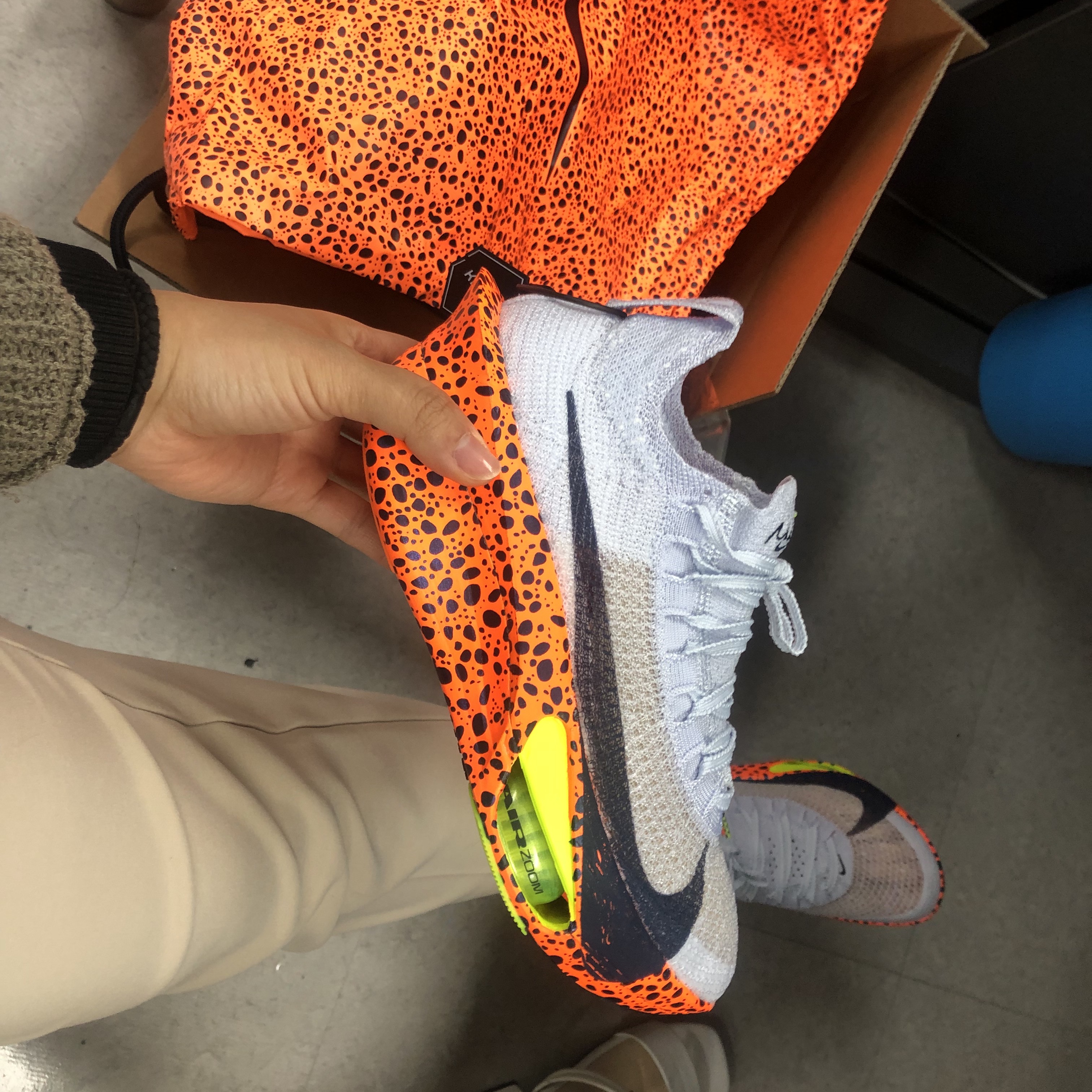 (W) Nike Air Zoom Alphafly Next% 3 Olympic Safari 착용 스타일 - 4