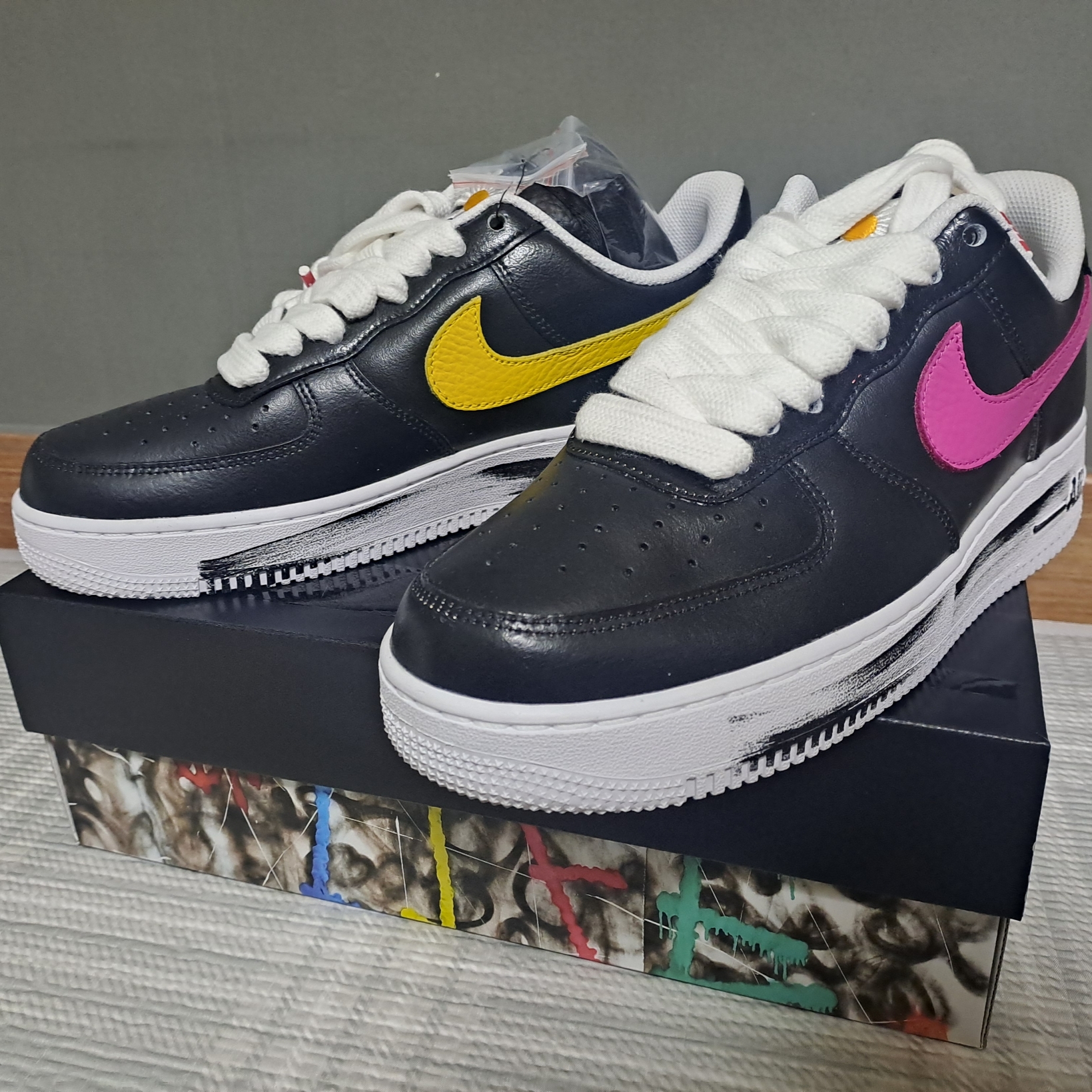 Nike x Peaceminusone Air Force 1 Low Para-Noise 3.0 Black and Multicolor 착용 스타일 - 3