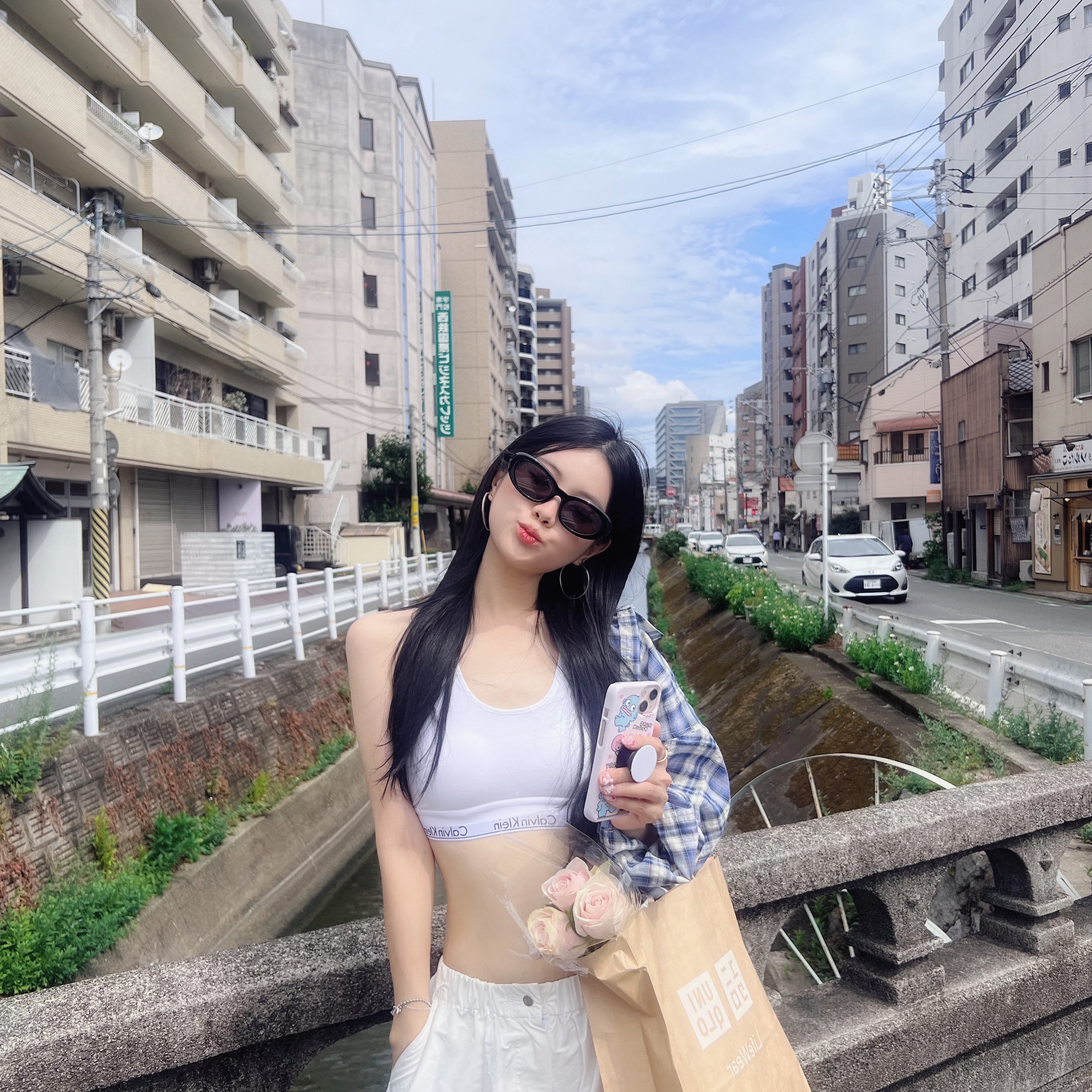 (W) Calvin Klein Modern Cotton Bralette White 착용 스타일 - 1