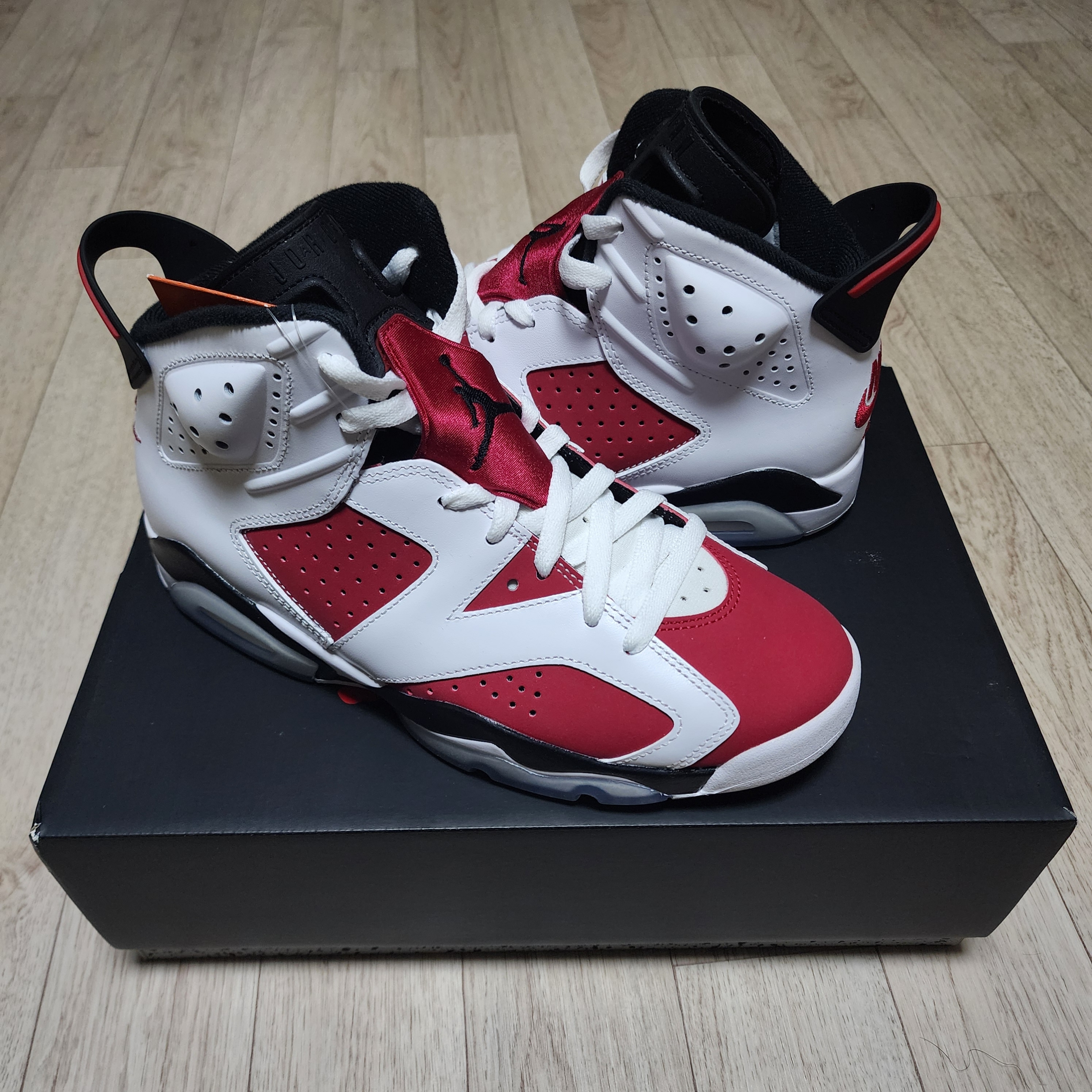 Jordan 6 Retro Carmine 2021 착용 스타일