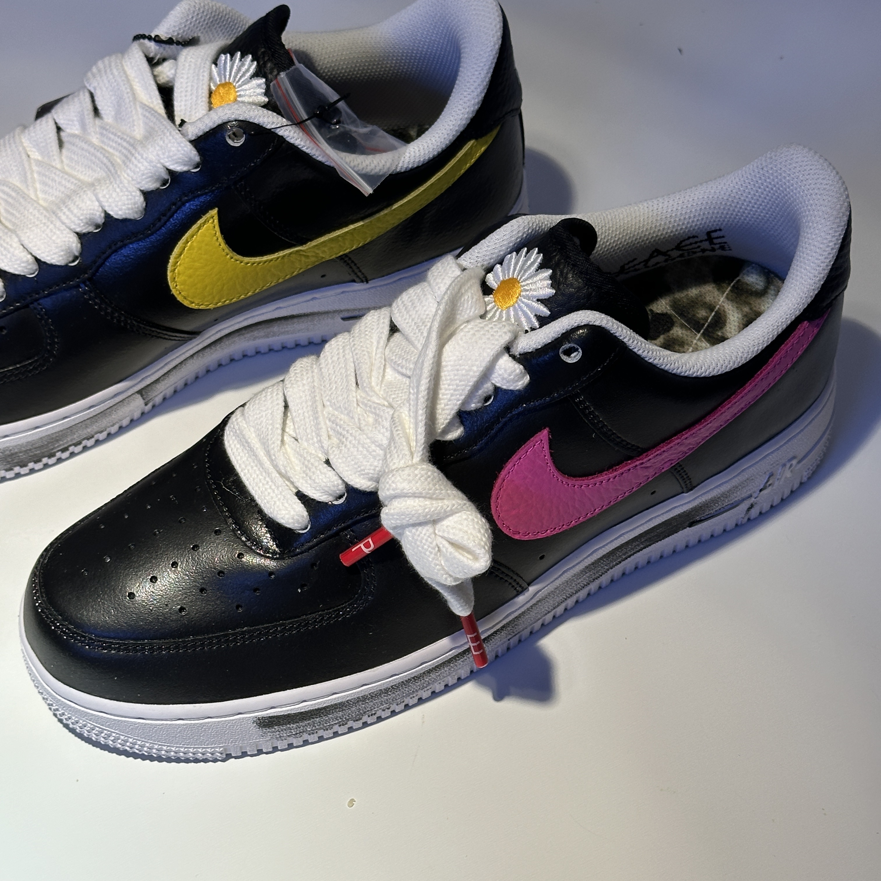 Nike x Peaceminusone Air Force 1 Low Para-Noise 3.0 Black and Multicolor 착용 스타일 - 3