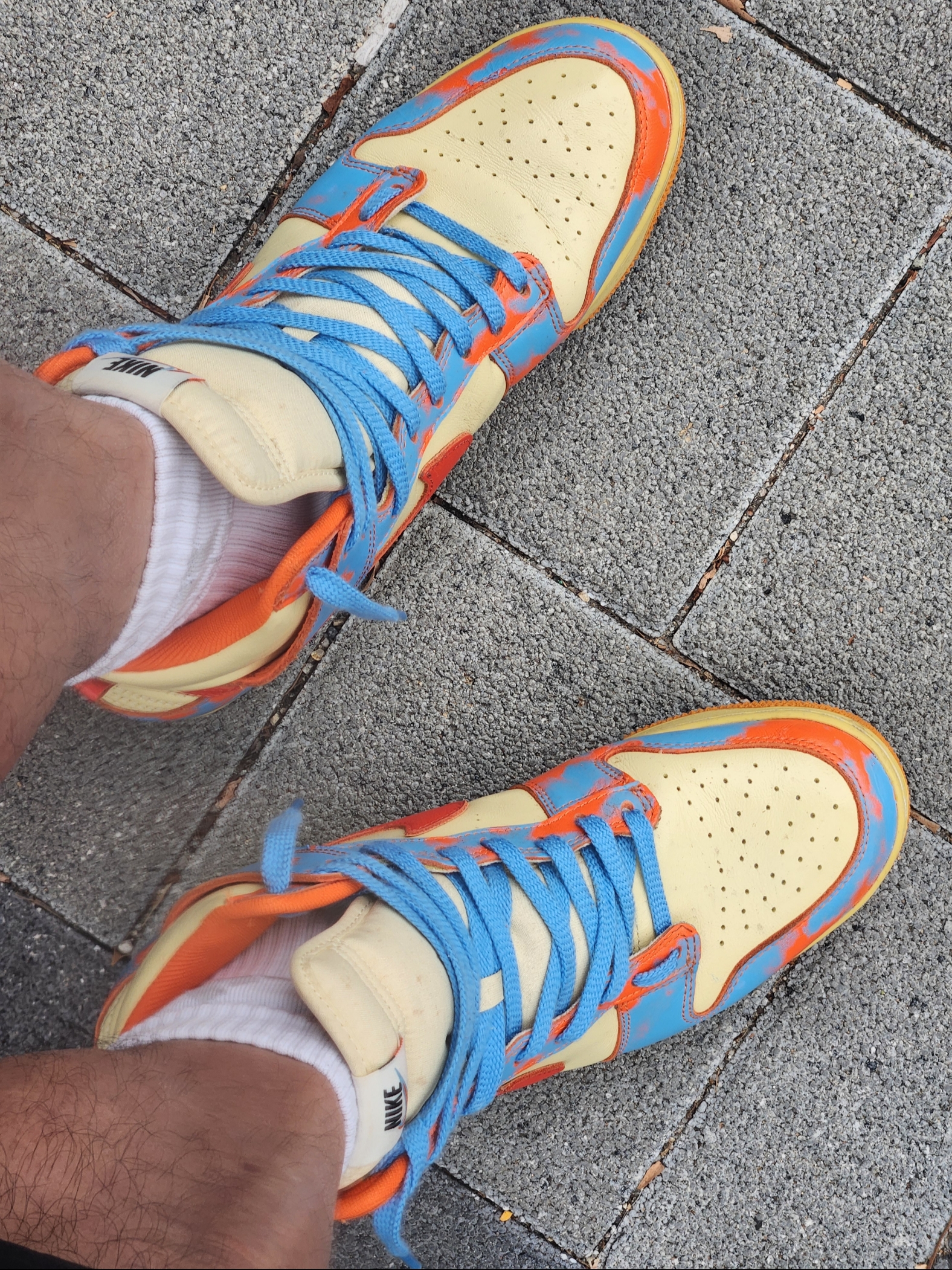 Nike Dunk High 1985 SP Orange Acid Wash 착용 스타일