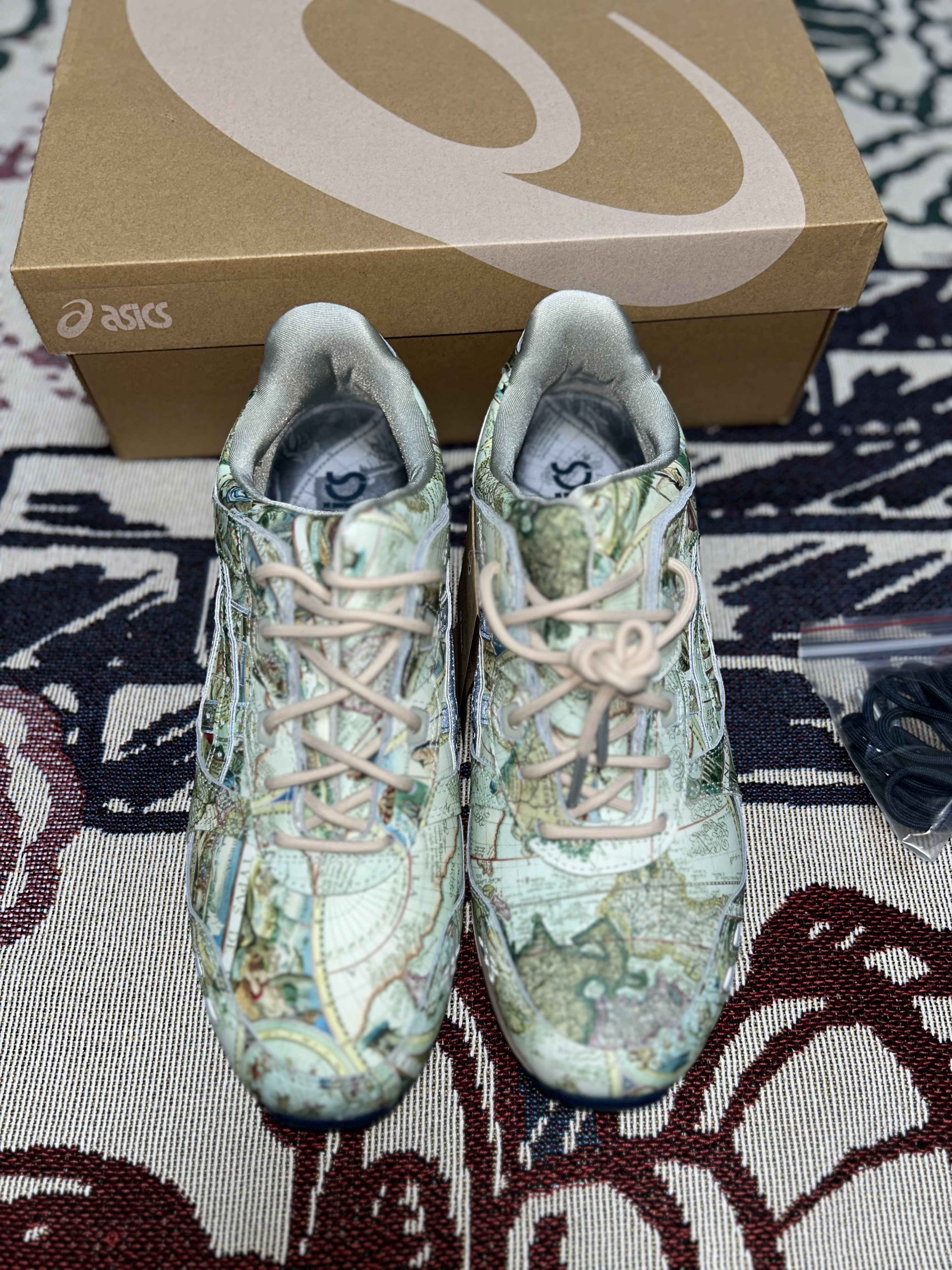 Asics x Atmos Gel-Lyte III Ice Green Midnight Blue 착용 스타일 - 2
