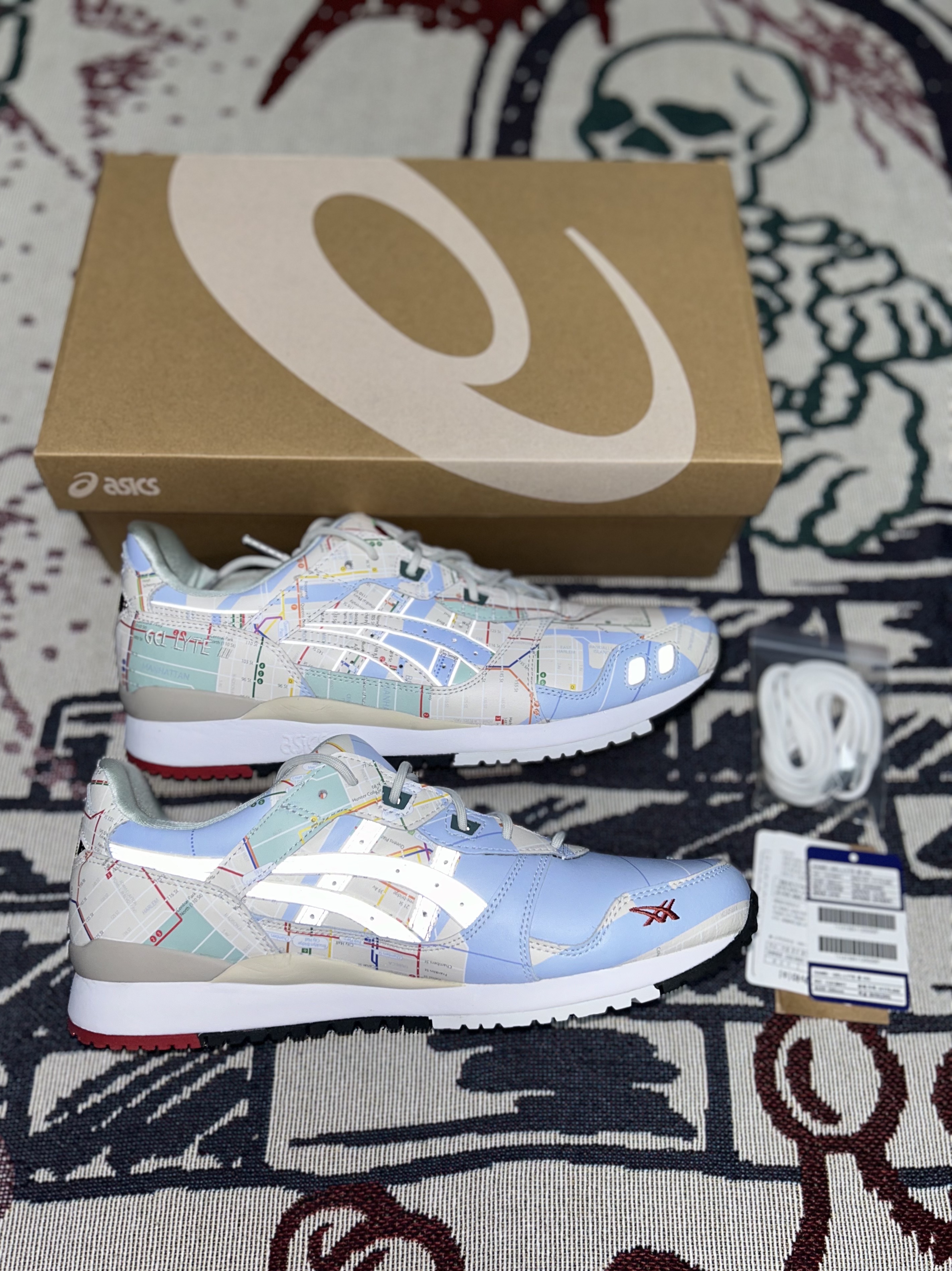 Asics x Atmos Gel-Lyte III OG Subway Pack NYC 착용 스타일 - 1