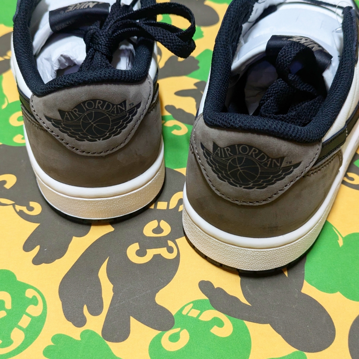 Jordan 1 Retro Low OG Mocha 착용 스타일 - 2