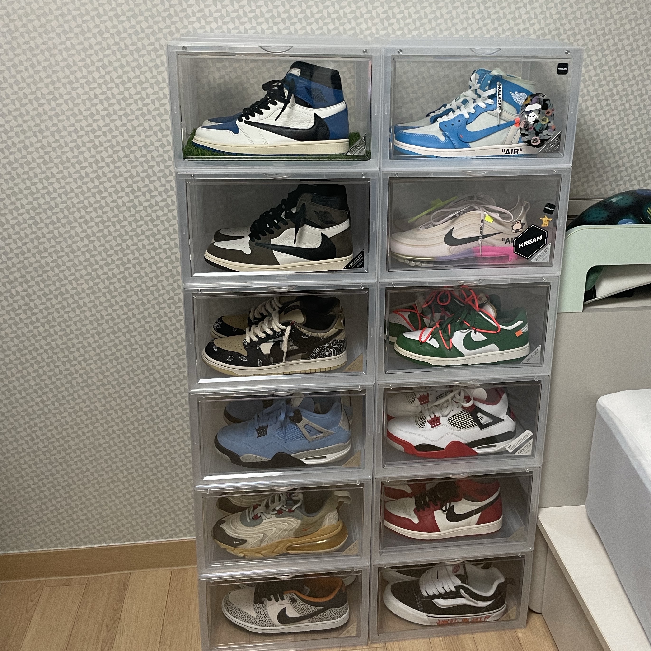 Jordan 4 Retro OG Fire Red 2020, Jordan 4 Retro University Blue 착용 스타일