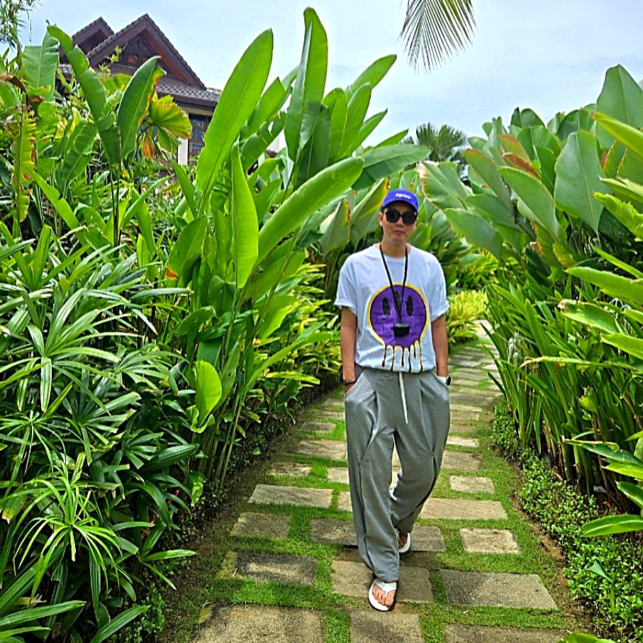 Supreme Washed Chino Twill Camp Cap Purple - 23SS, Island Slipper Classic White 착용 스타일