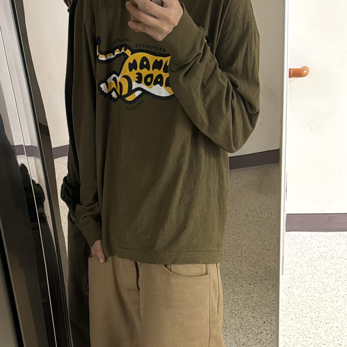 Human Made Tiger L/S T-Shirt Olive Drab 착용 스타일