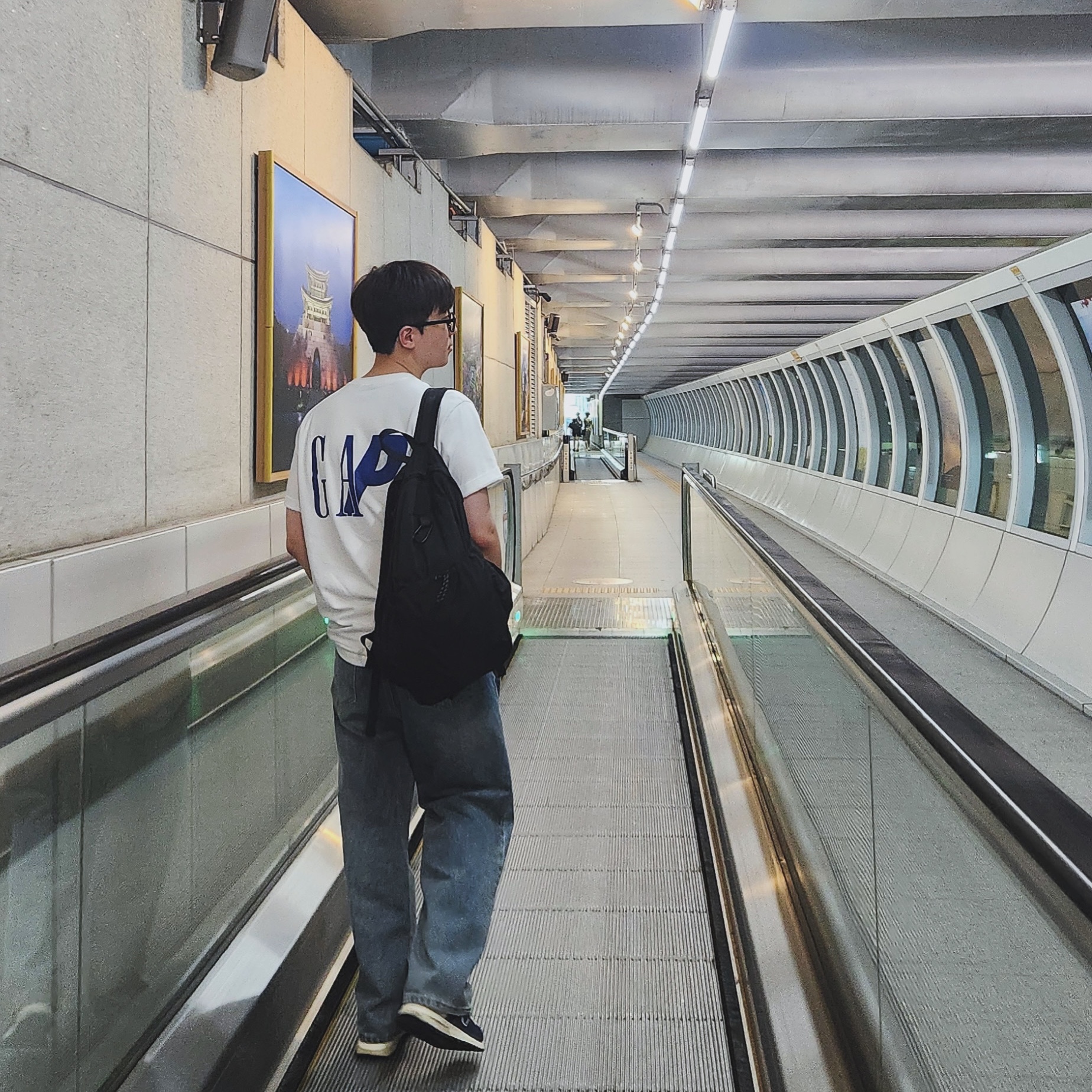 Palace x Gap T-Shirt White - 24SS 착용 스타일