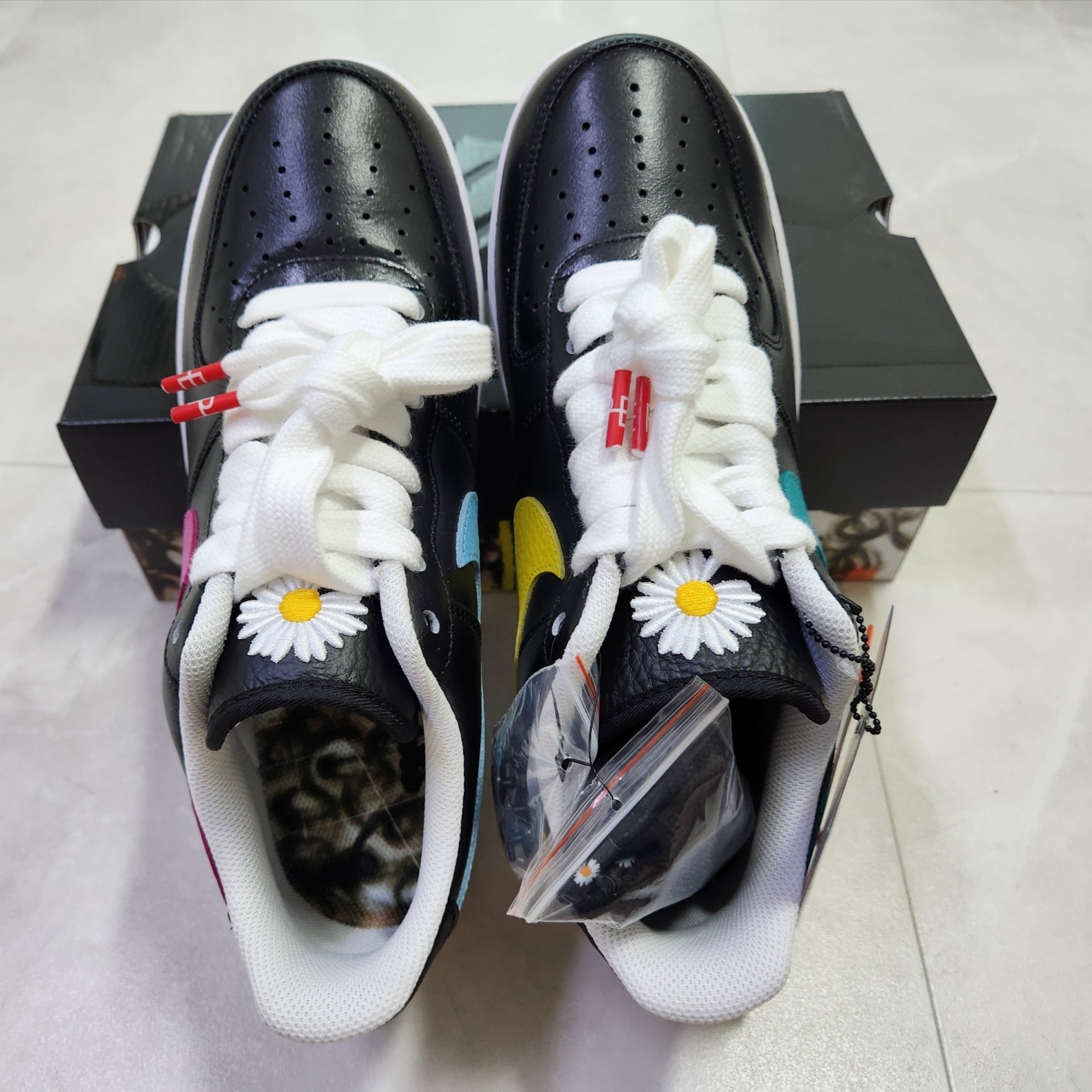 Nike x Peaceminusone Air Force 1 Low Para-Noise 3.0 Black and Multicolor 착용 스타일 - 3